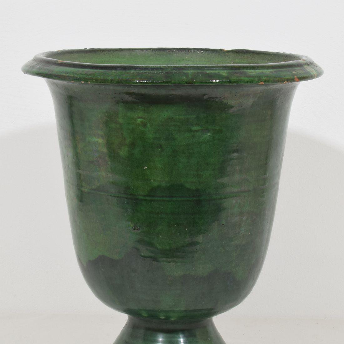 Französisches Castelnaudary-Pflanzgefäß/Vase aus grün glasiertem Steingut, 19. Jahrhundert im Zustand „Gut“ im Angebot in Buisson, FR