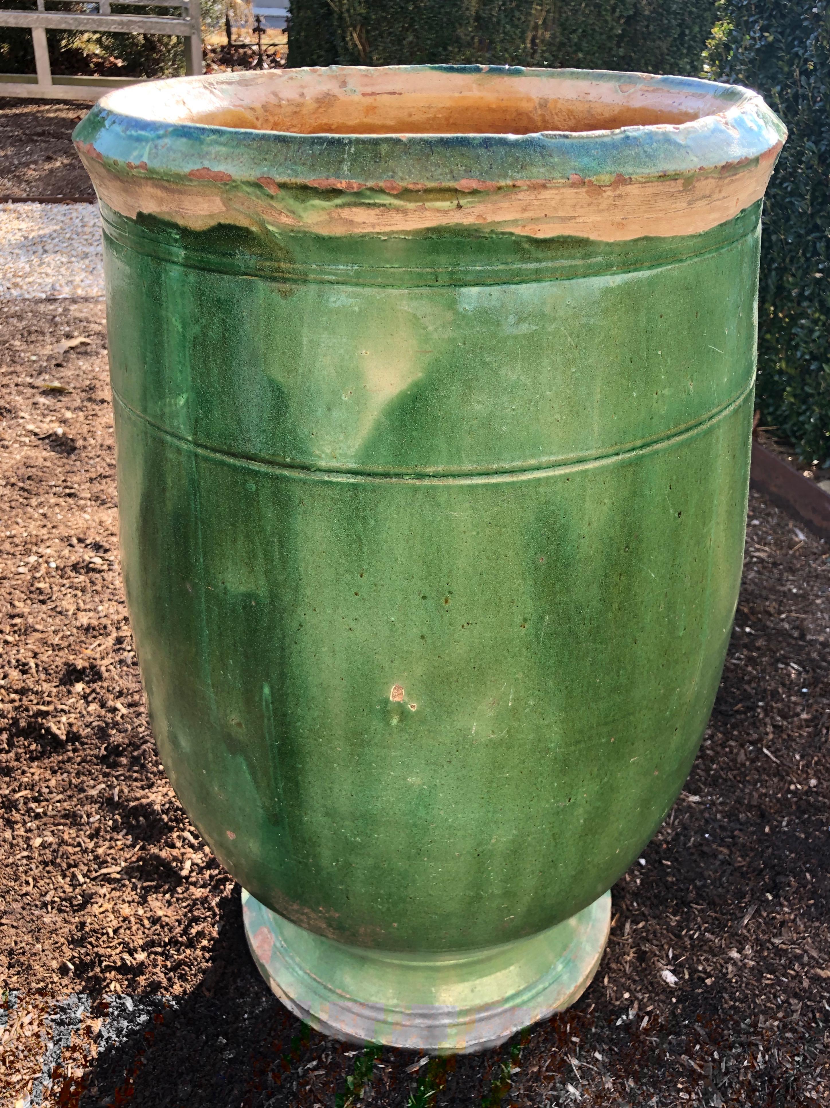 French 19th Century Green-Glazed Terracotta Pot from Apt In Good Condition In Woodbury, CT