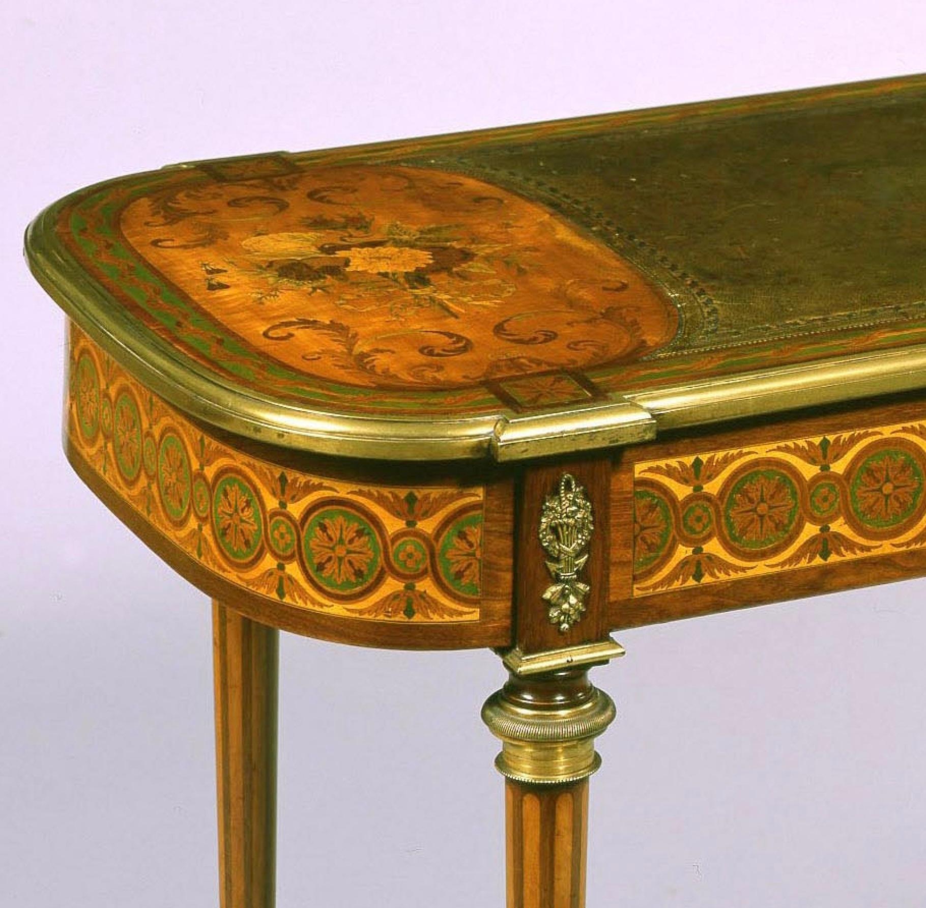 Louis XVI French 19th Century Green Satinwood Marquetry Table with Leather Top For Sale