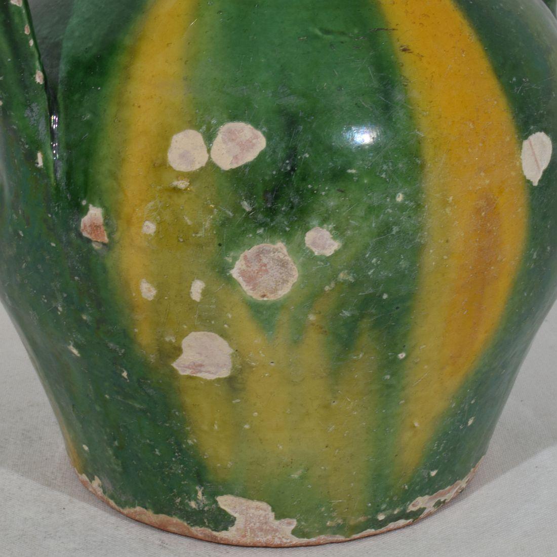 Jarro o Cruche de Agua de Terracota Esmaltada Verde / Amarilla 'Orjol', Francés, Siglo XIX en venta 6