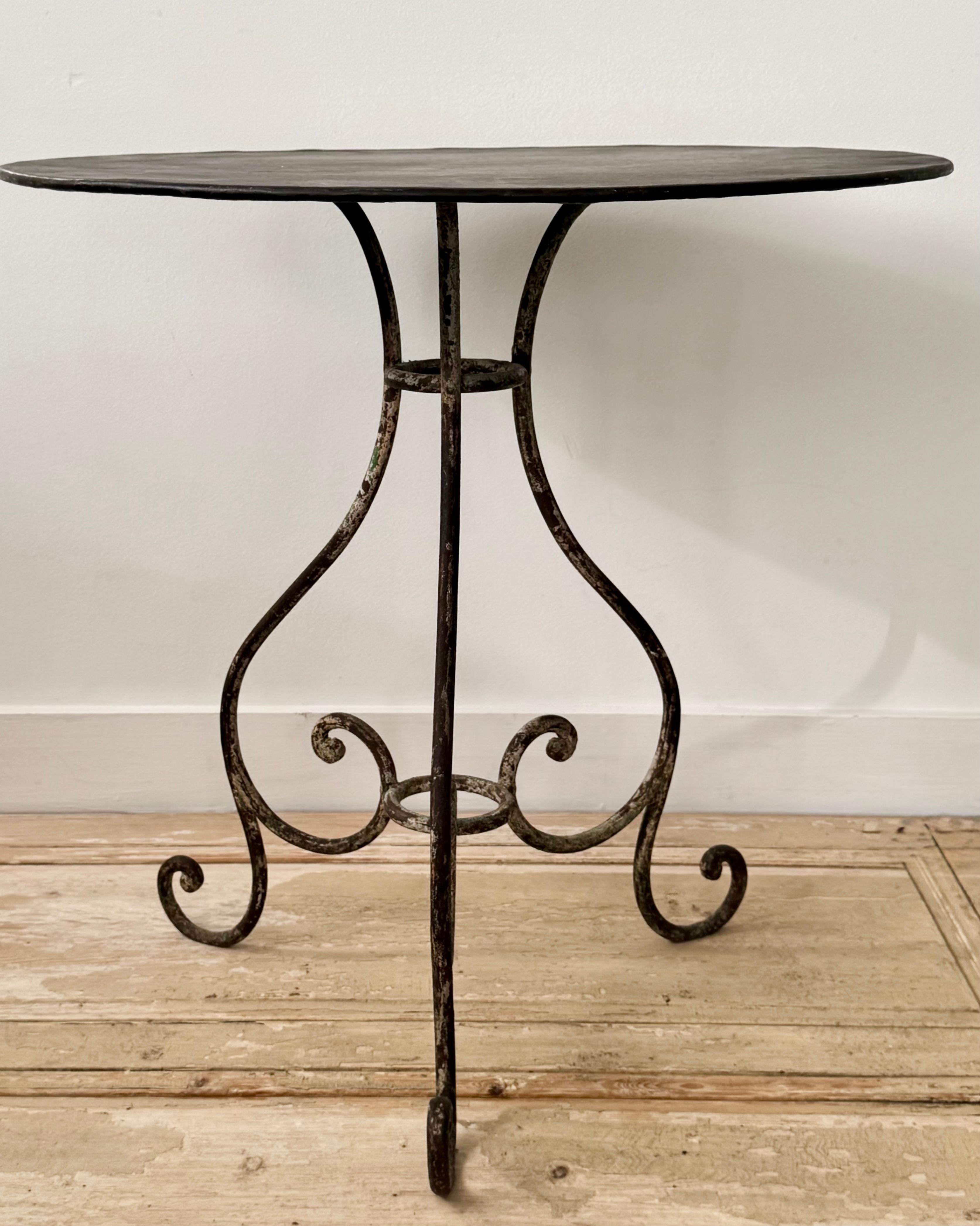 Fatto a mano French 19th Century Guéridon Base Bistro Table in vendita