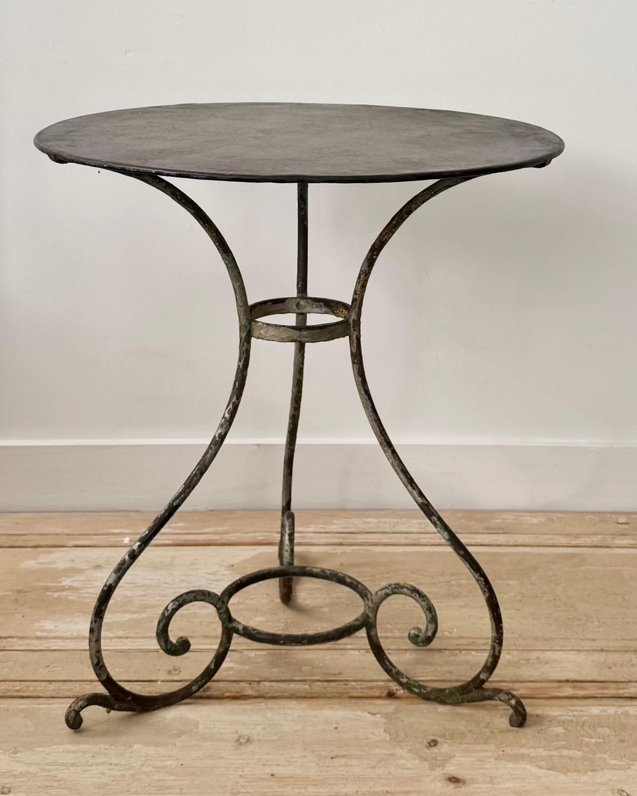 French 19th Century Guéridon Base Bistro Table In condizioni buone in vendita a Charleston, SC