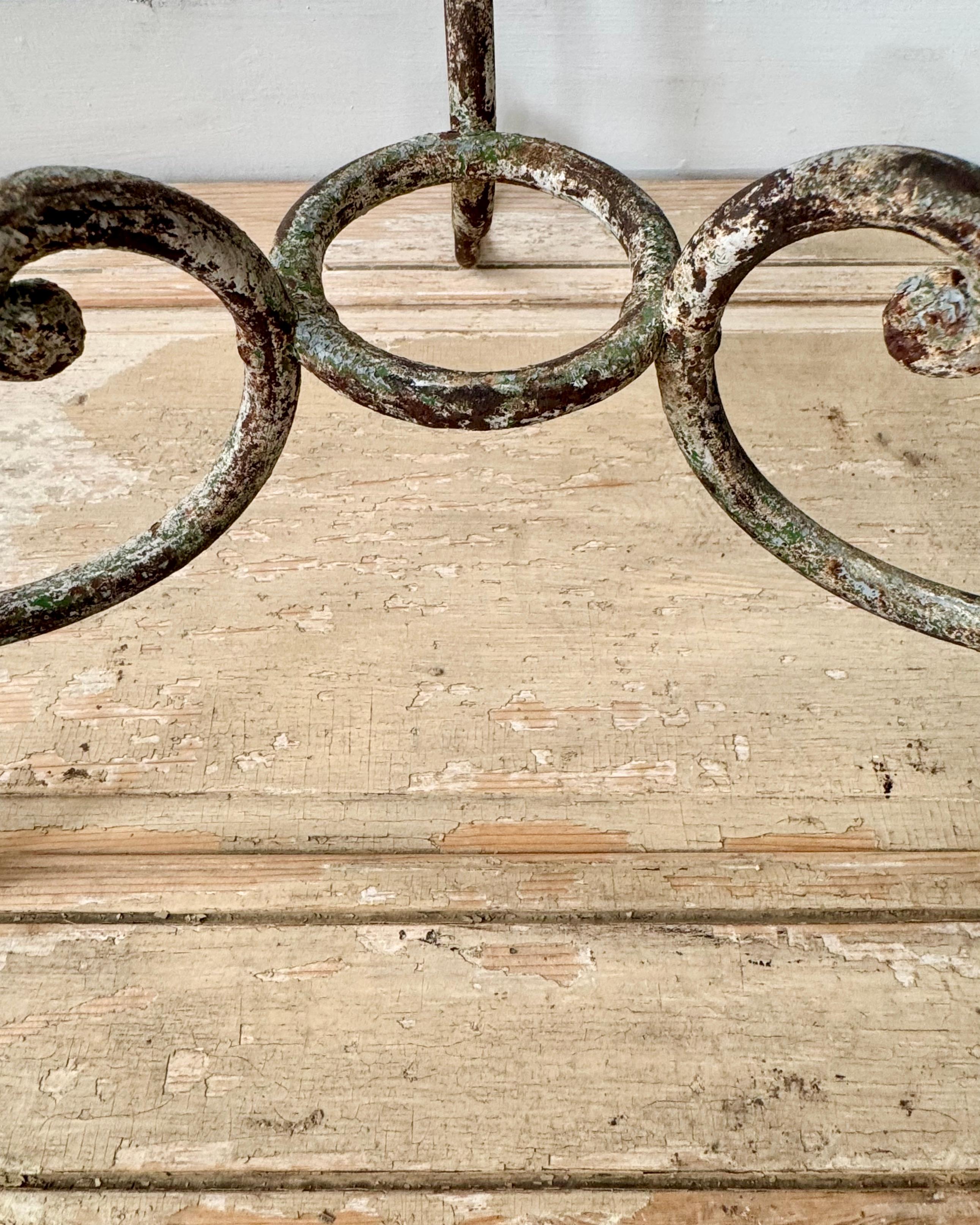 French 19th Century Guéridon Base Bistro Table in vendita 1