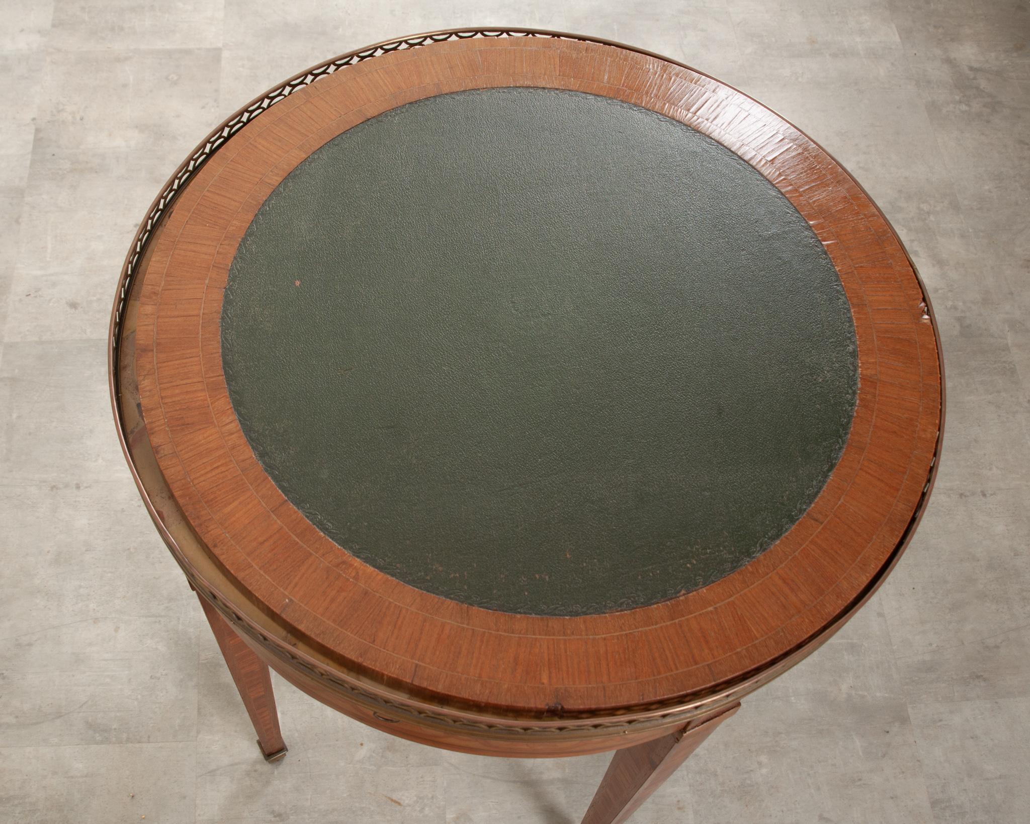 Französischer Spieltisch mit Gueridon-Intarsien, 19. Jahrhundert im Angebot 1