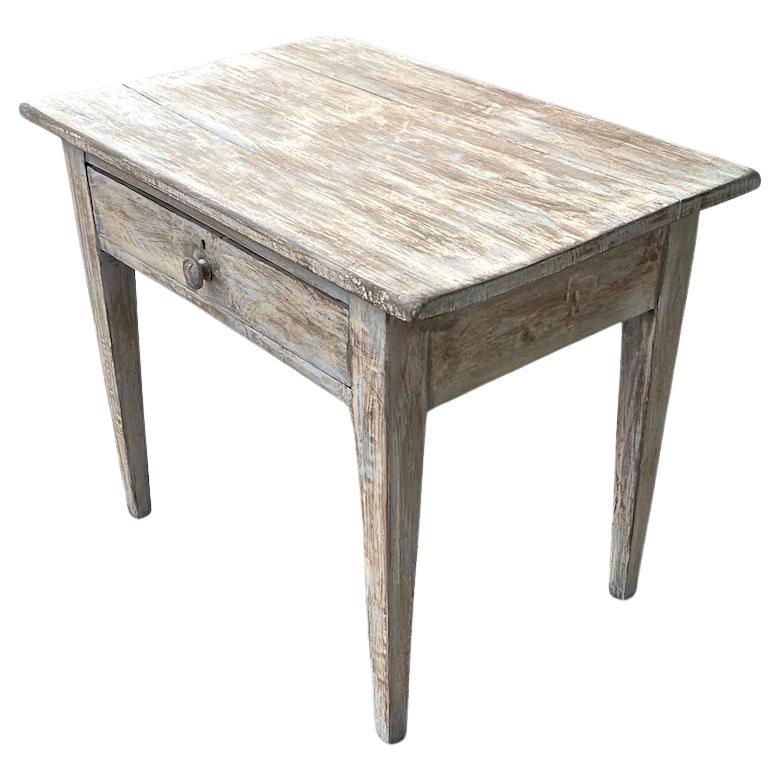 French 19th Century Hand-Painted  Rustic Pine End Table With One Center Drawer For Sale 4