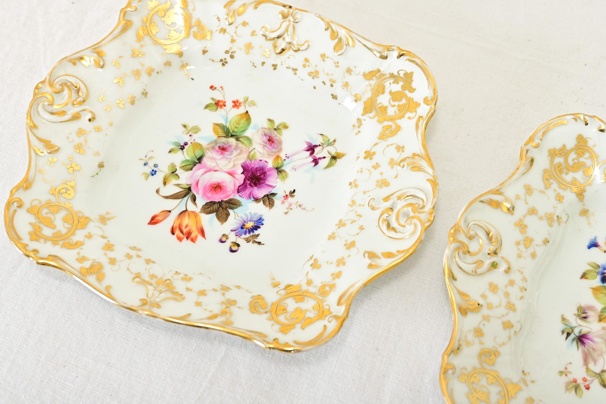 Hand-Painted French 19th Century Handpainted Floral Porcelain Plates For Sale