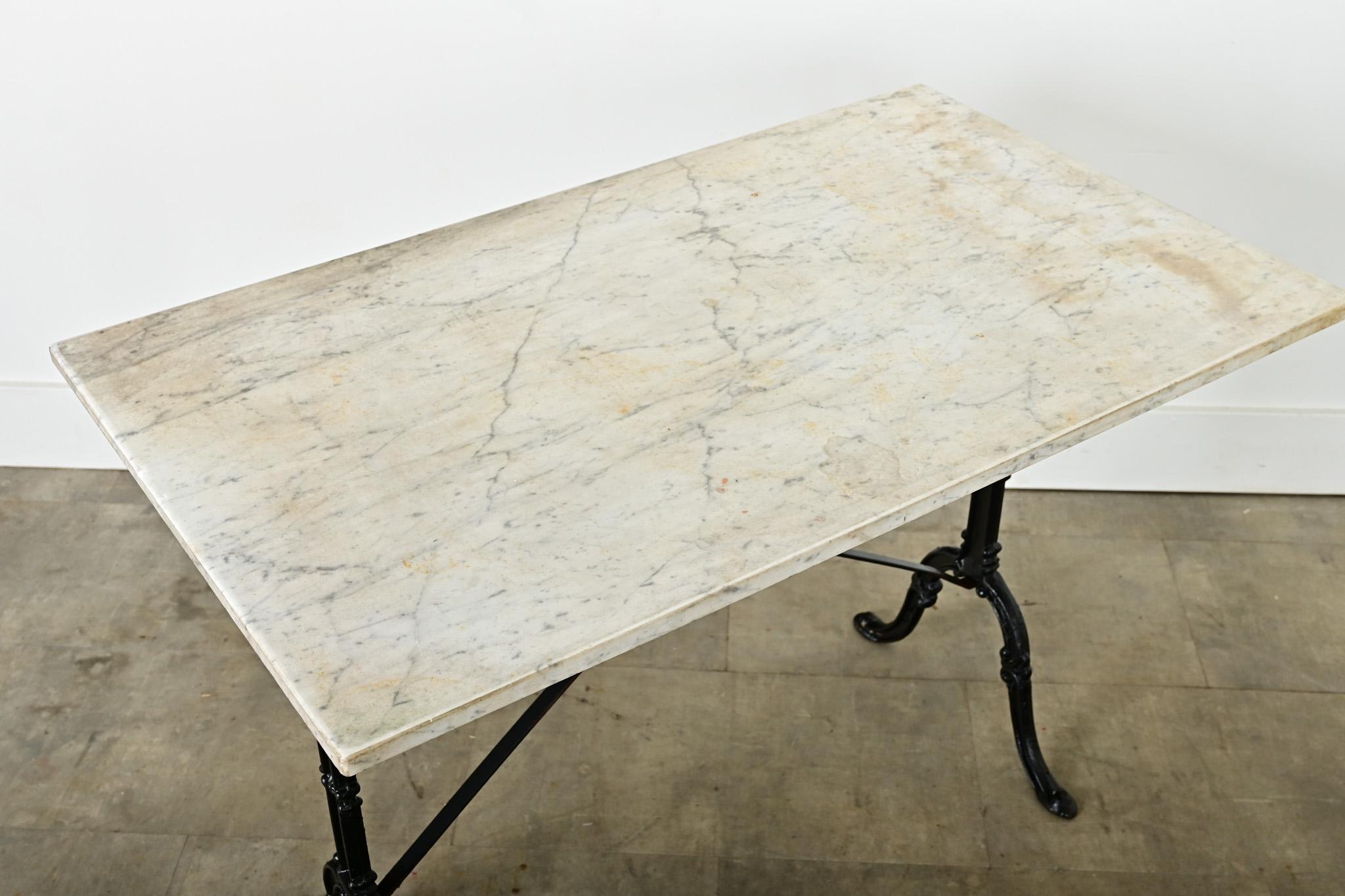 French 19th Century Iron and Marble Bistro Table (Gegossen) im Angebot
