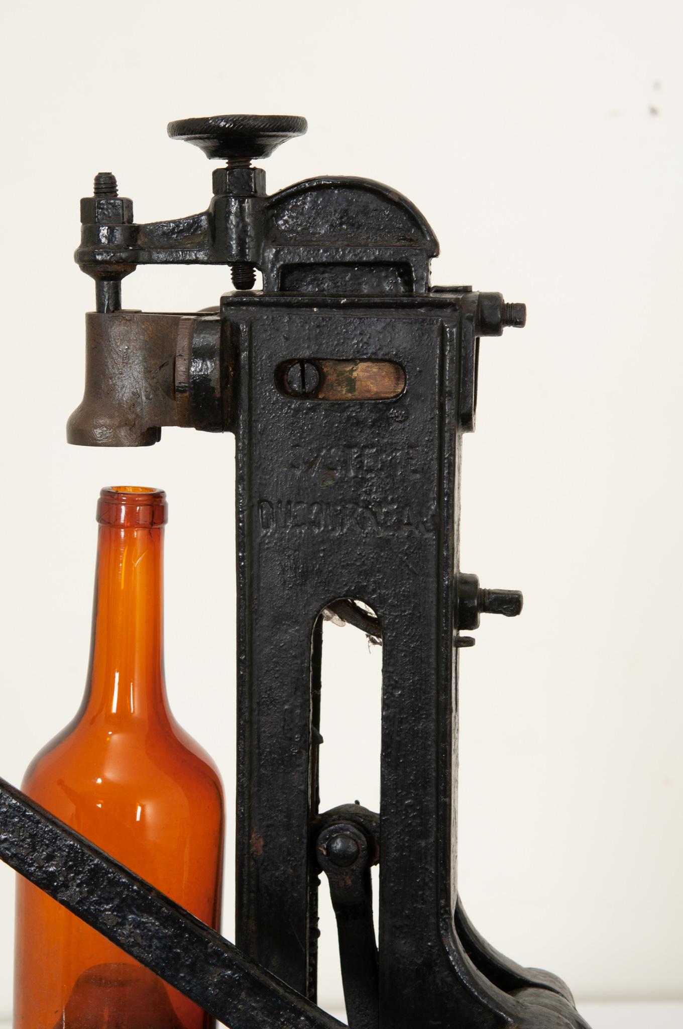 French 19th Century Iron Pharmaceutical Corker In Good Condition For Sale In Baton Rouge, LA