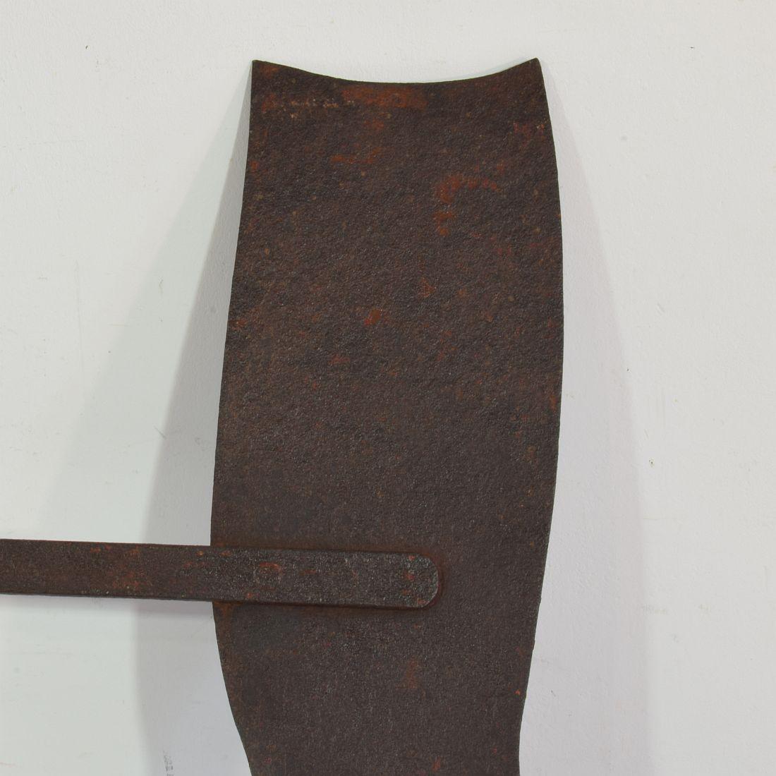 Forgé Panneau d'atelier de fabricants de chaussures en fer français du 19e siècle en vente