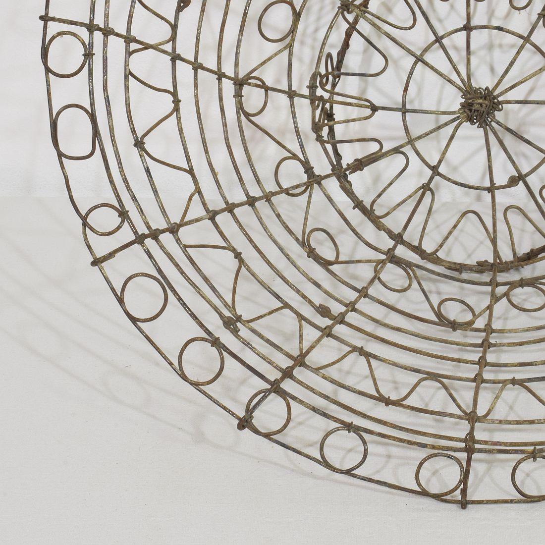 Cesto in ferro francese del XIX secolo in vendita 3