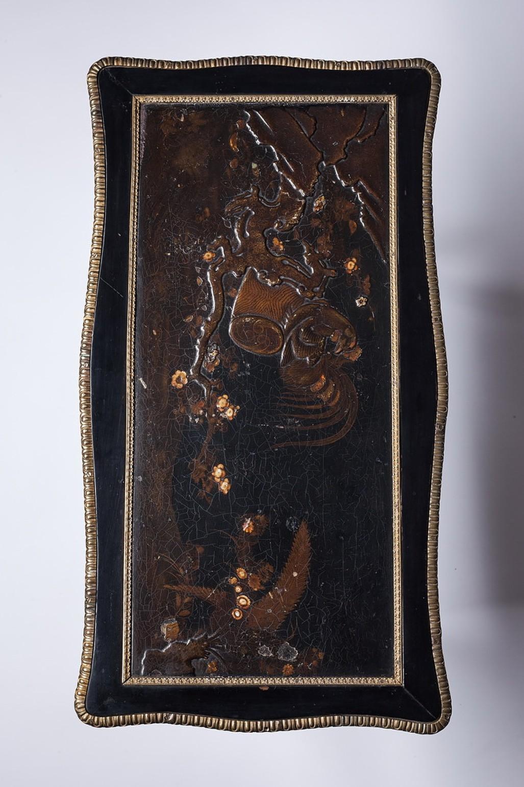Lacquered French 19th Century Japanese Lacquer Bureau Plat in Napoleon III Style For Sale
