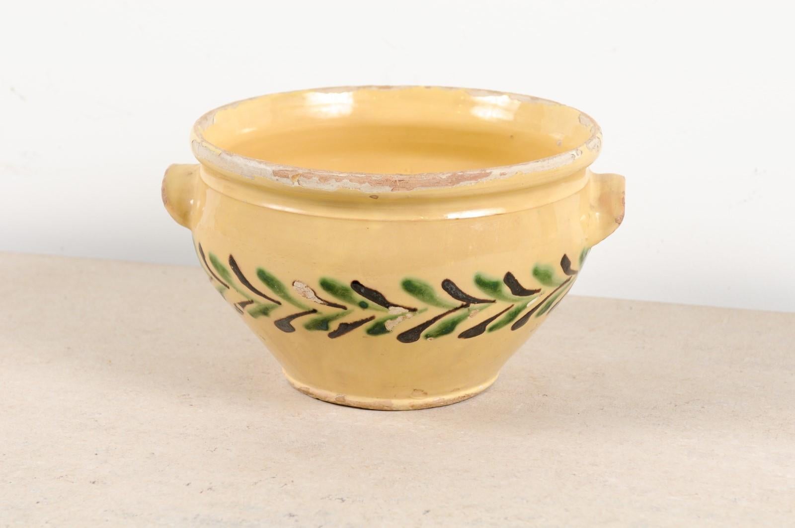 French 19th Century Jaspe Pottery Bowl with Stylized Olive Tree Motifs 4