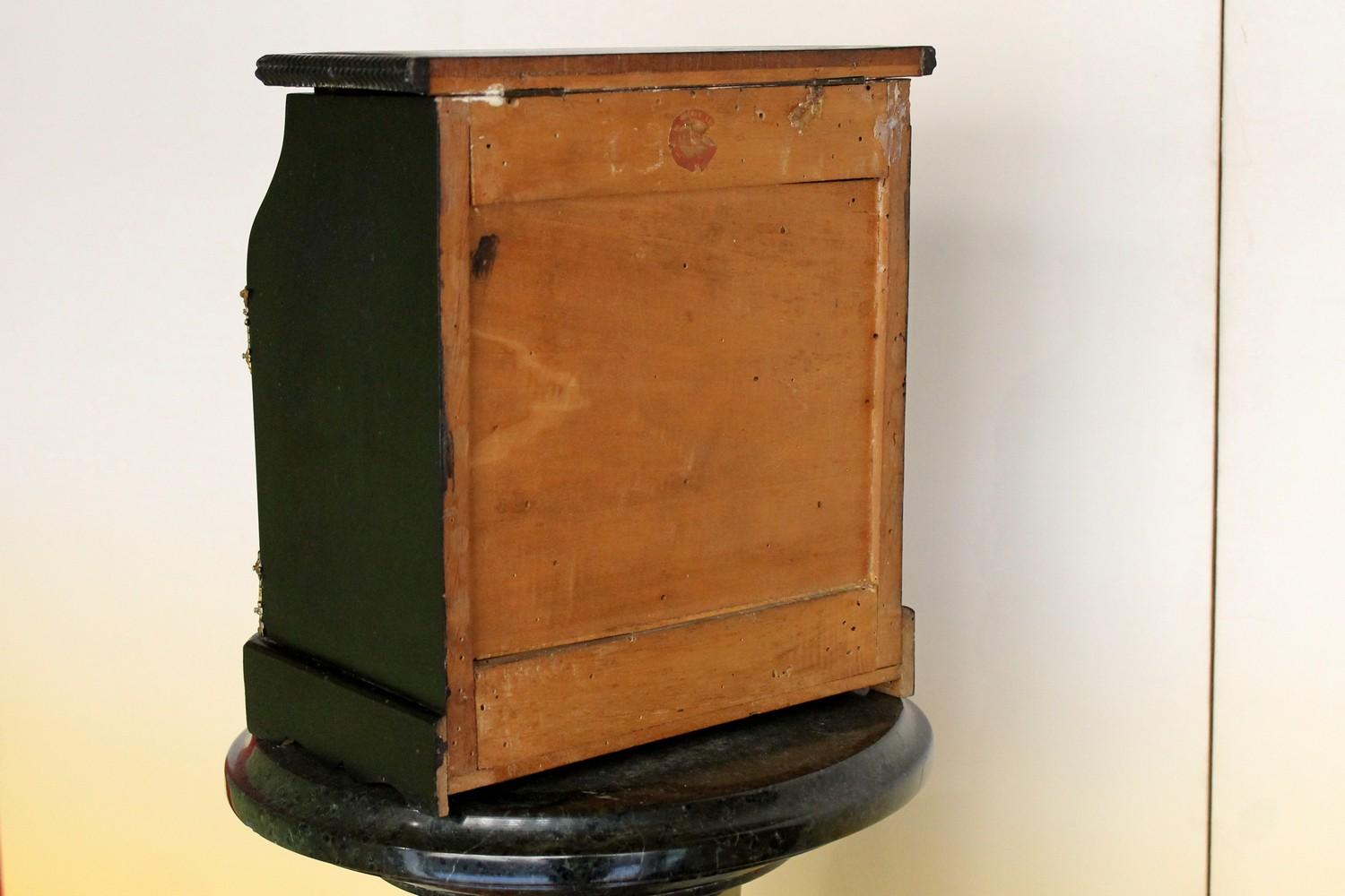 Antike Französisch 19. Jahrhundert Schmuckkasten Klappe Tür Miniatur Wood Cabinet im Angebot 12