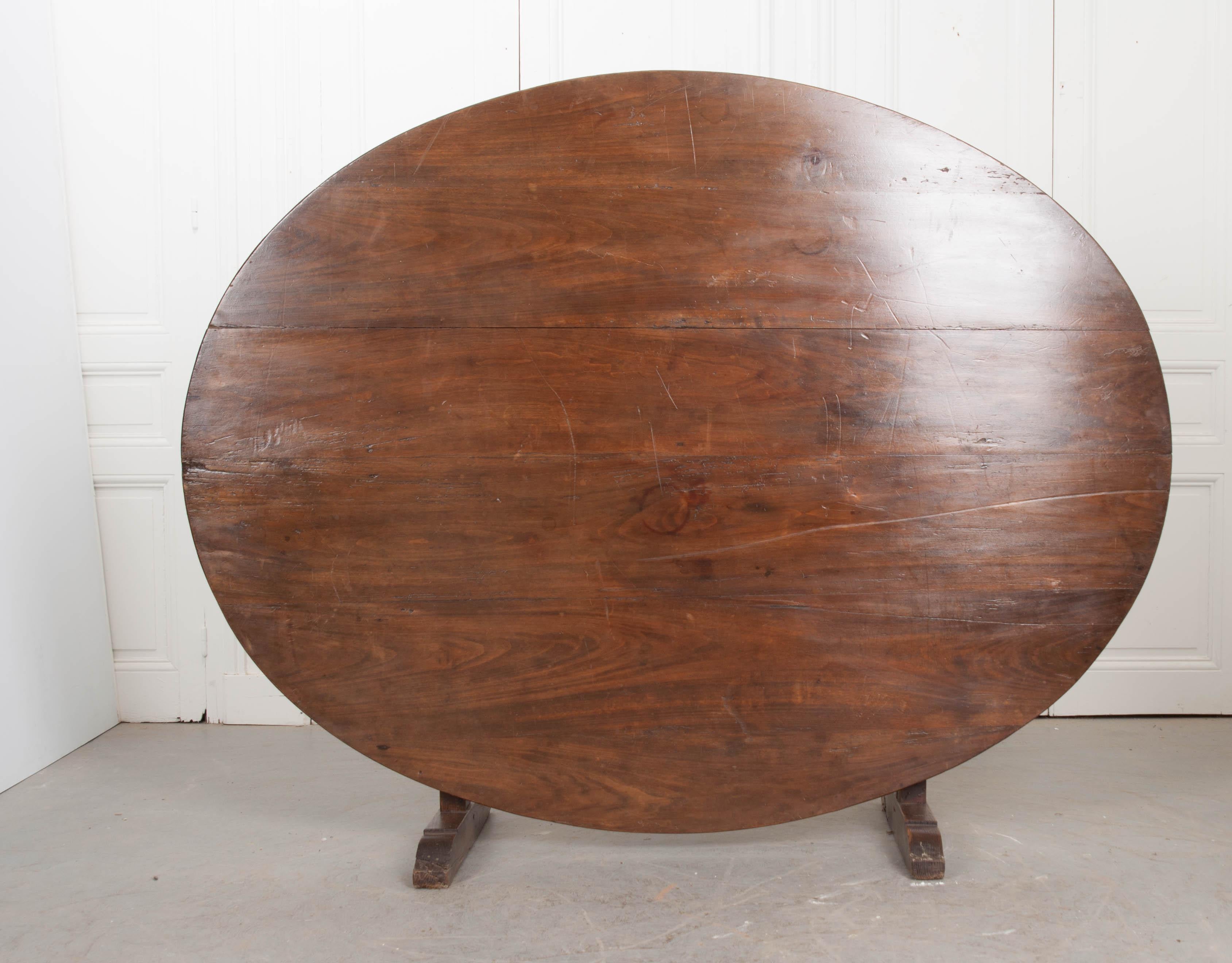 French 19th Century Large Walnut Wine Tasting Table 4