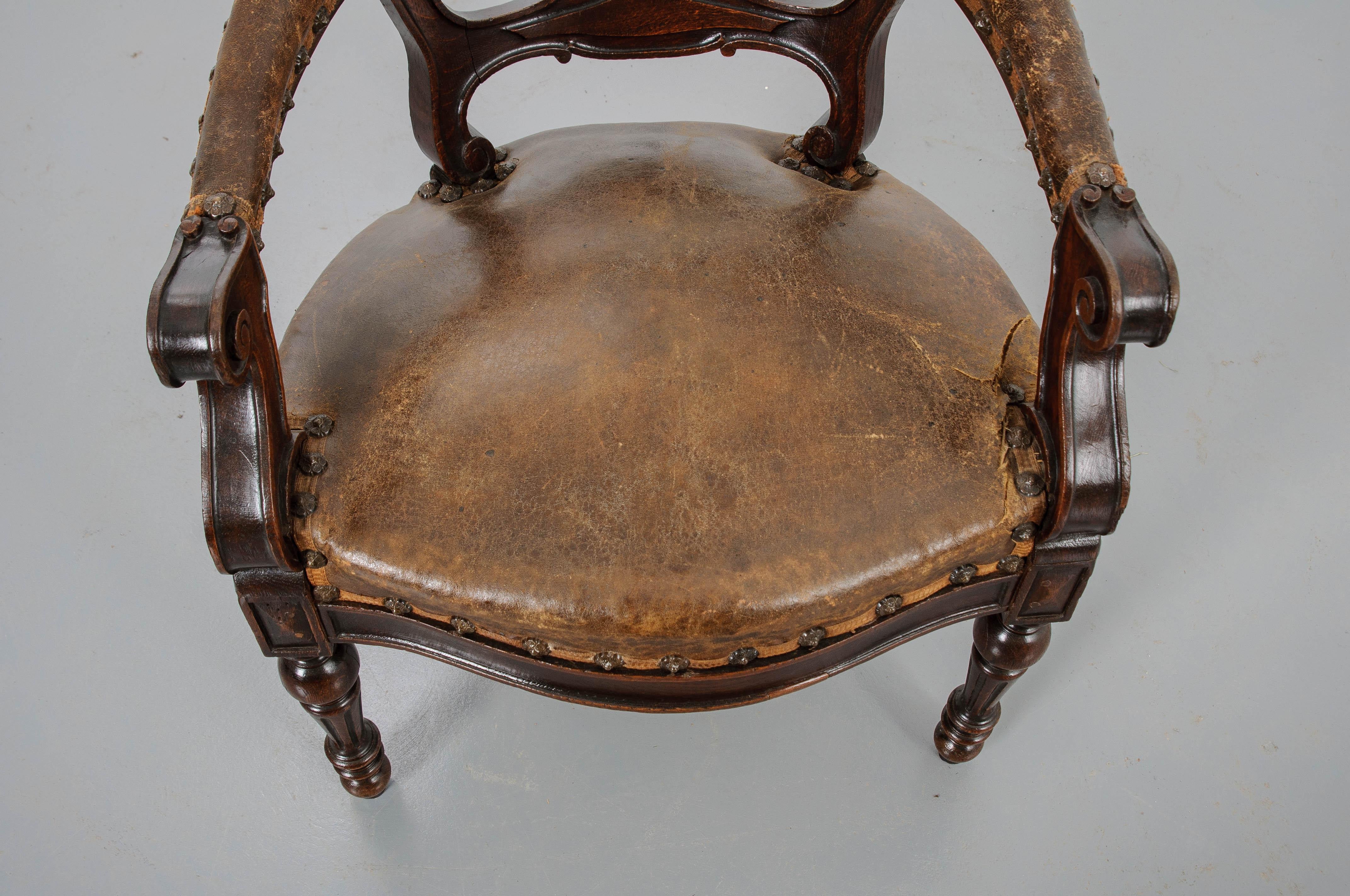 English 19th Century Victorian Leather Tub Chair 5