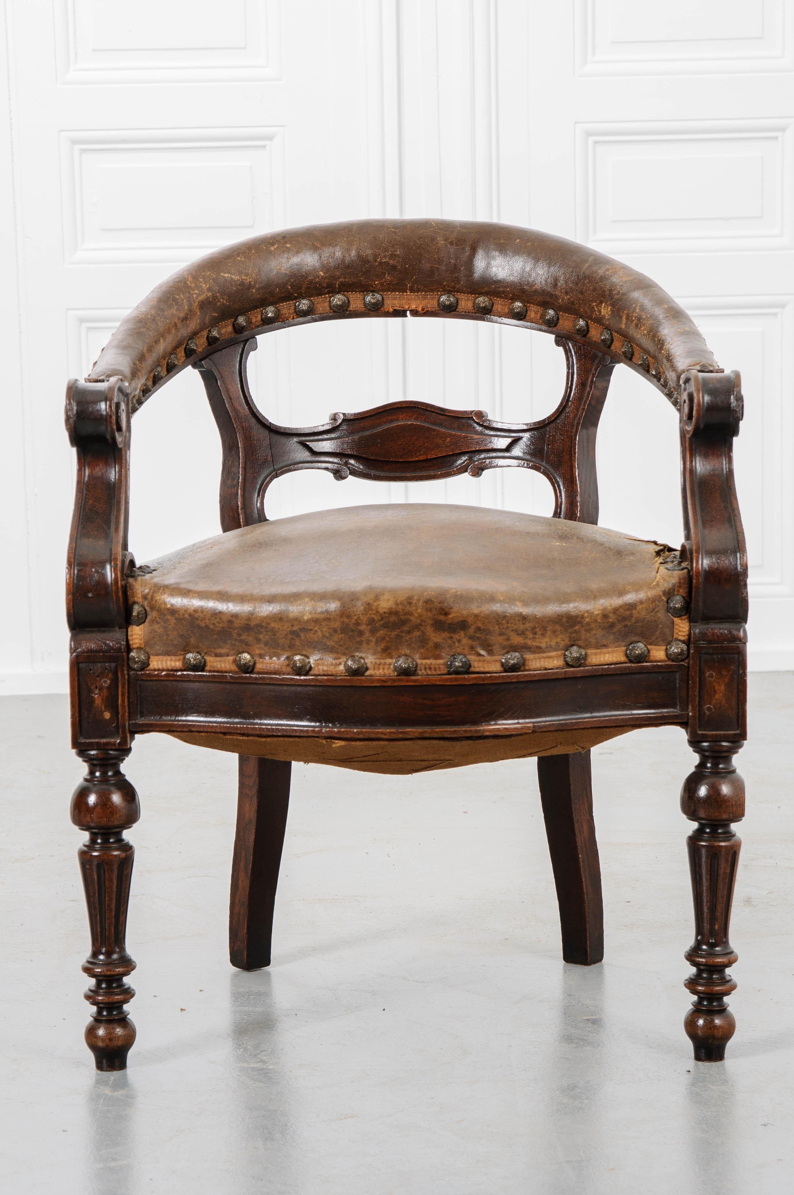 English 19th Century Victorian Leather Tub Chair 6