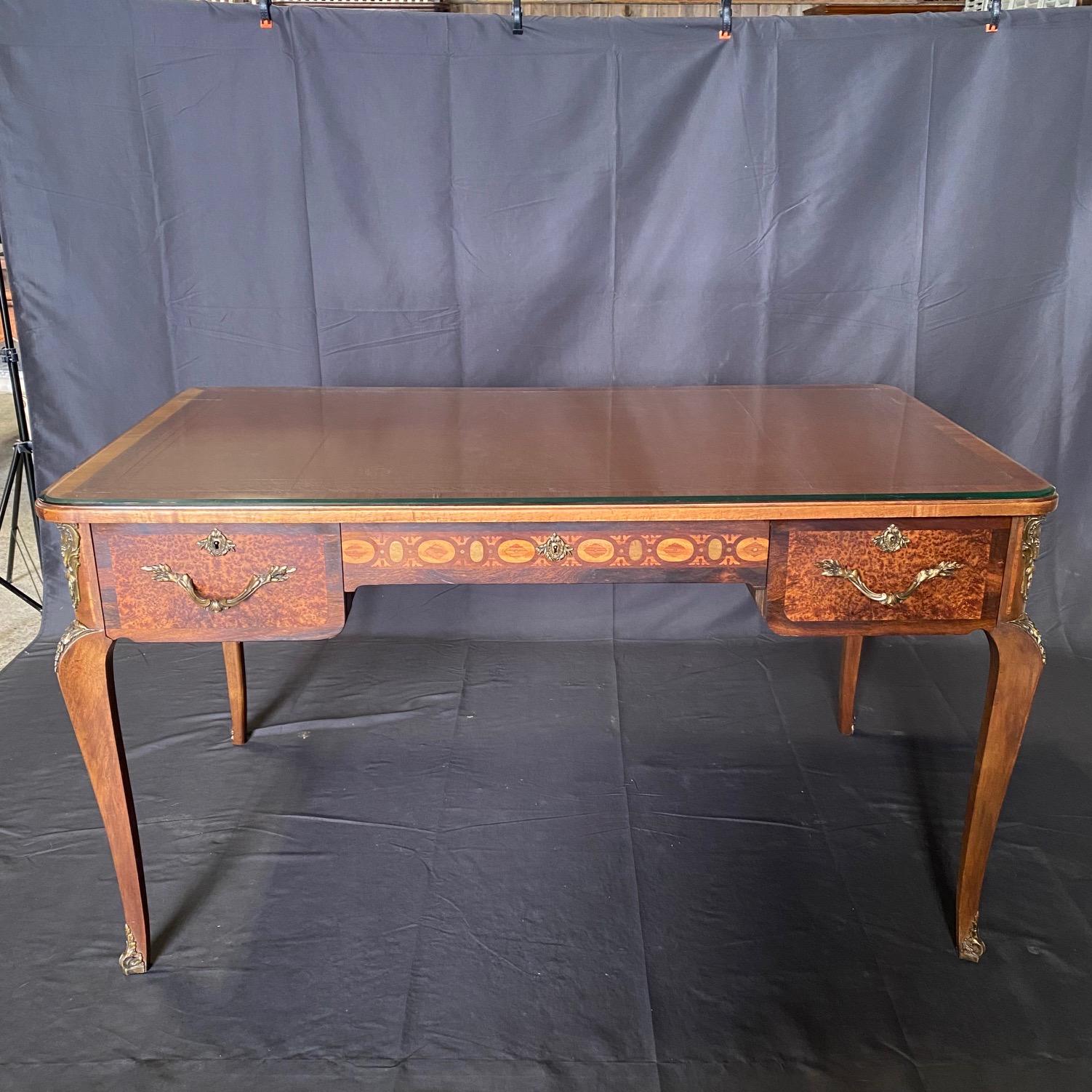  French 19th Century Leather Top Louis XV Style Writing Desk or Bureau Plat For Sale 3