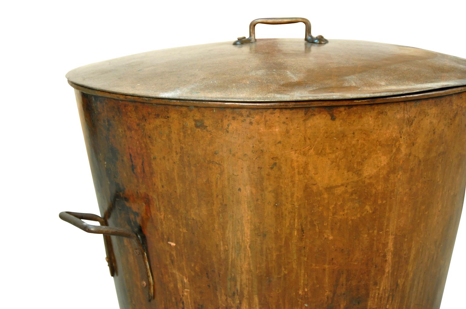 French 19th Century Lidded Copper Vessel In Good Condition In Atlanta, GA