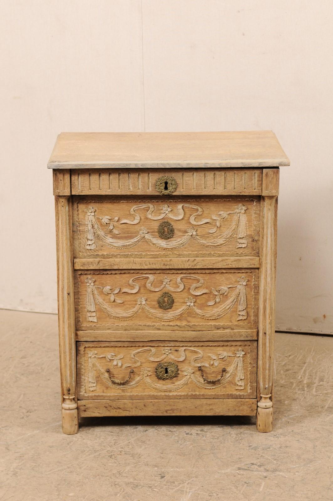 antique lift top commode