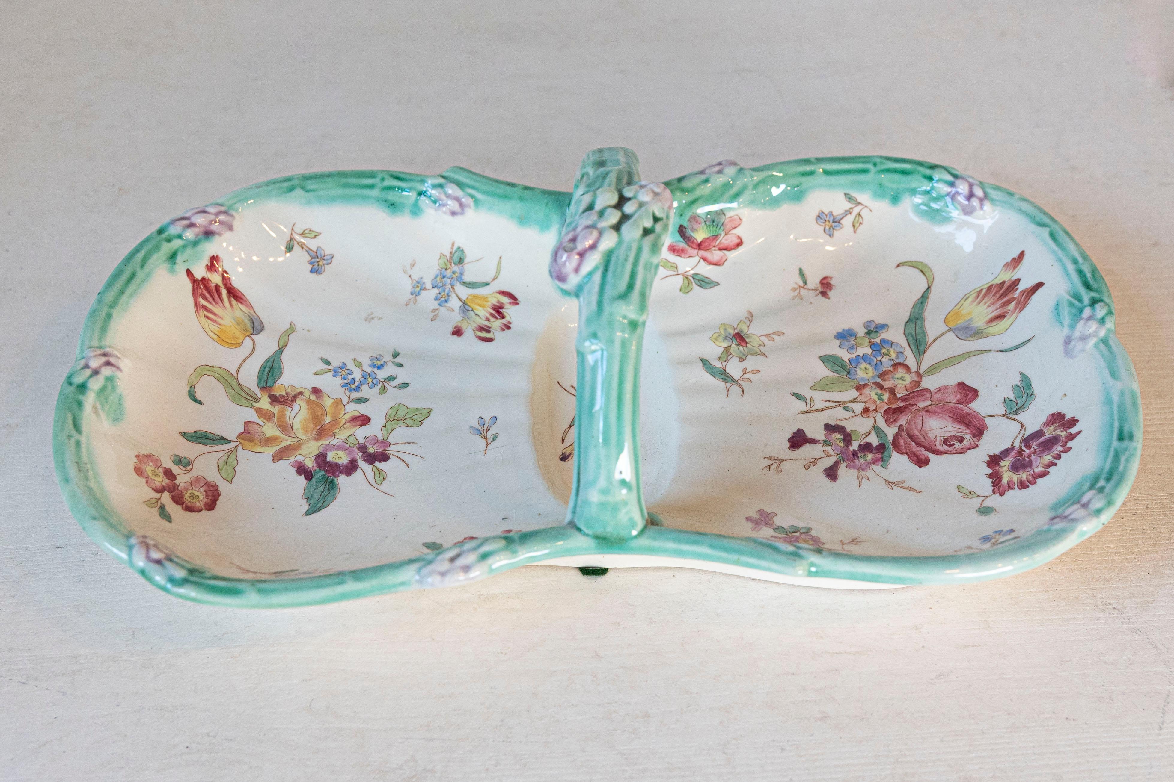 Französisches Longchamp Majolika Spargelbesteck mit Blumendekor aus dem 19. (Gemalt) im Angebot