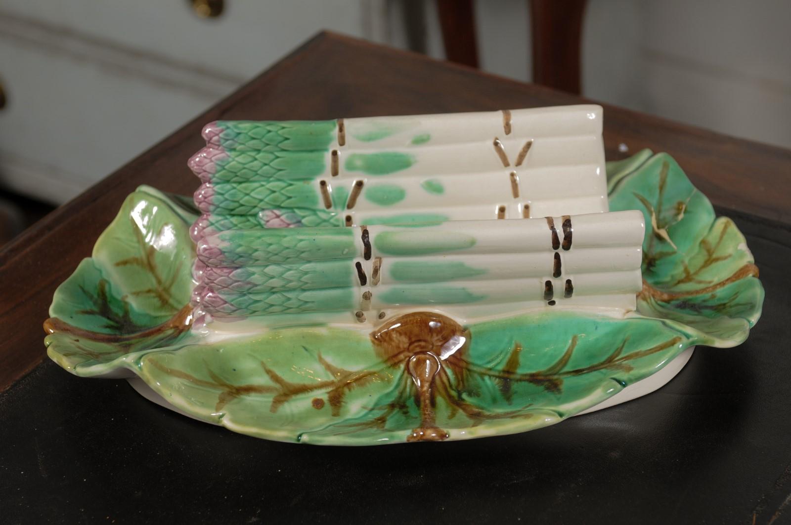 French 19th Century Longchamp Majolica Asparagus Tray with Foliage Platter For Sale 7