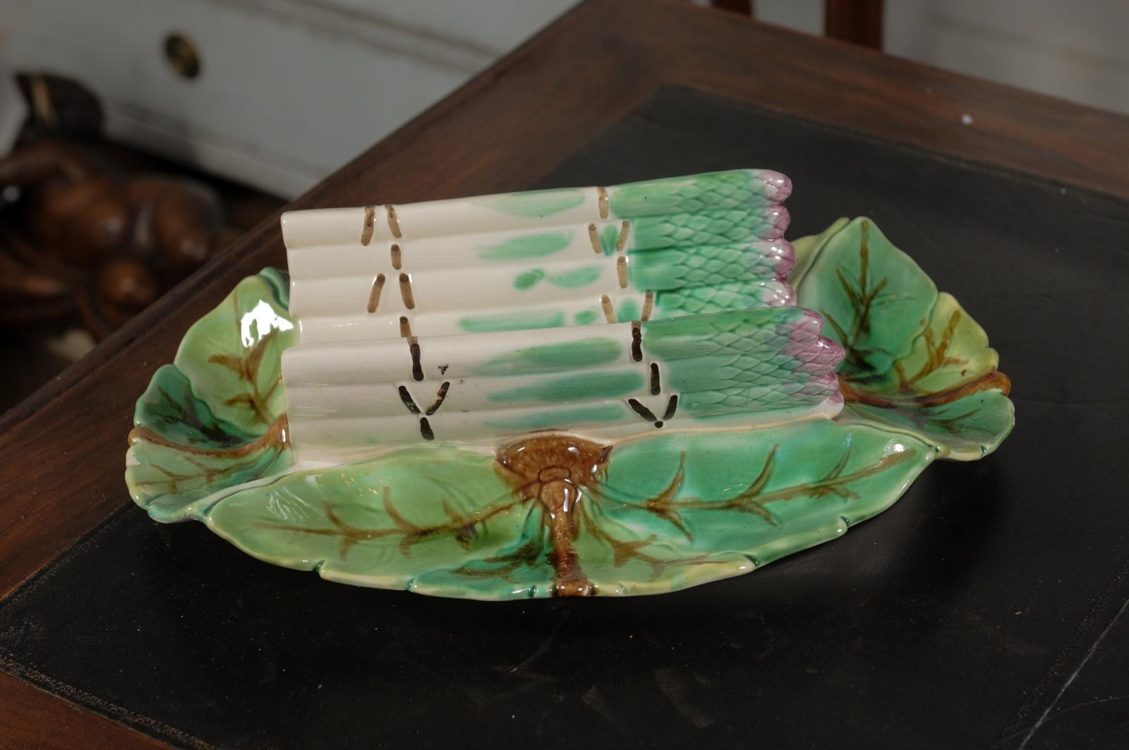 French 19th Century Longchamp Majolica Asparagus Tray with Foliage Platter For Sale 3