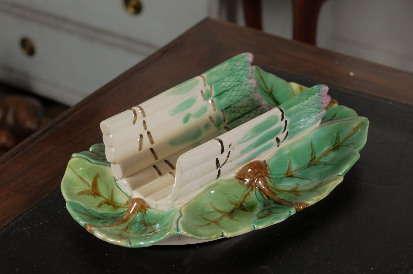 French 19th Century Longchamp Majolica Asparagus Tray with Foliage Platter For Sale 4