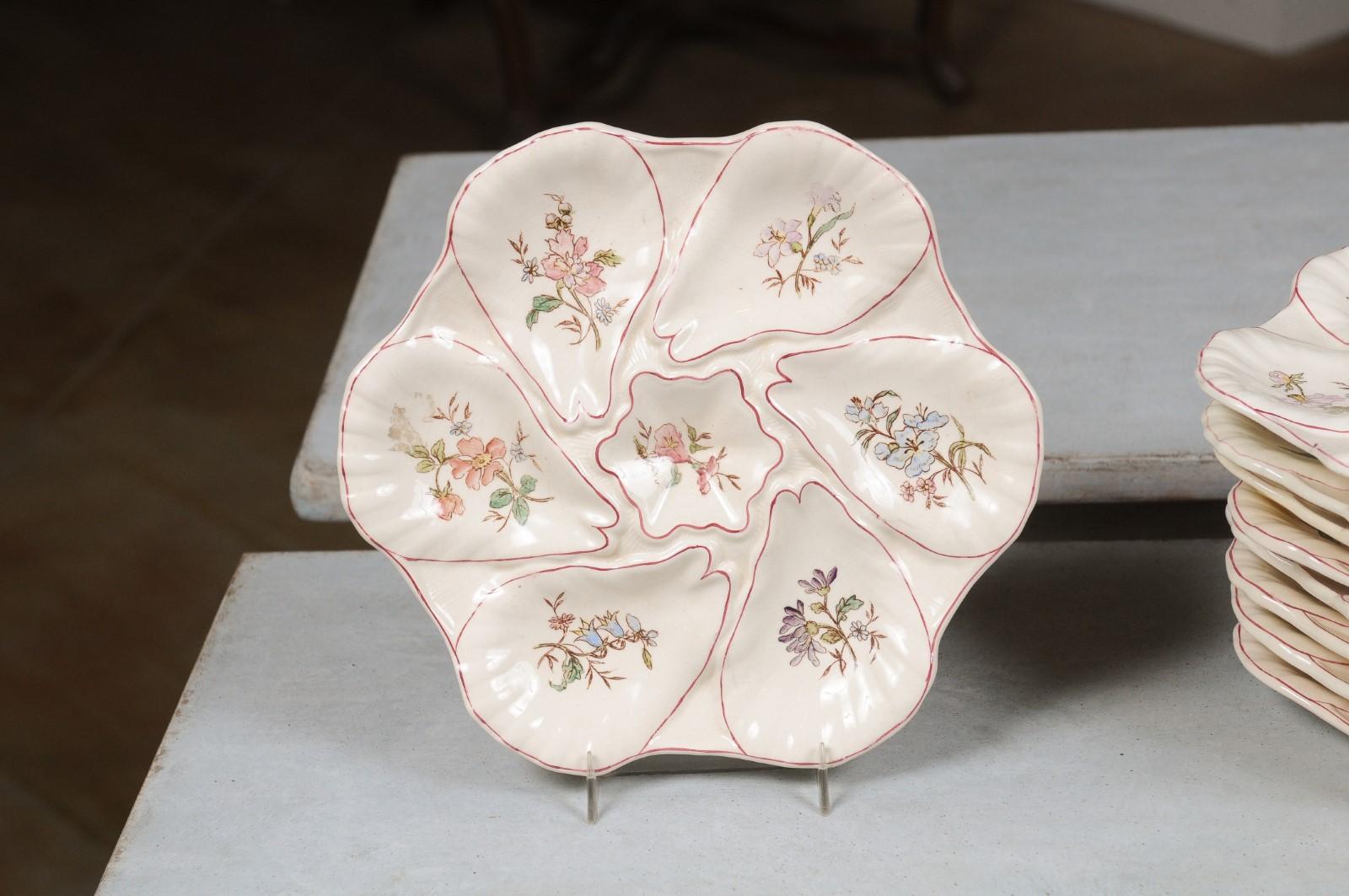 French 19th Century Longchamp Majolica Oyster Plate with Painted Floral Décor  In Good Condition For Sale In Atlanta, GA
