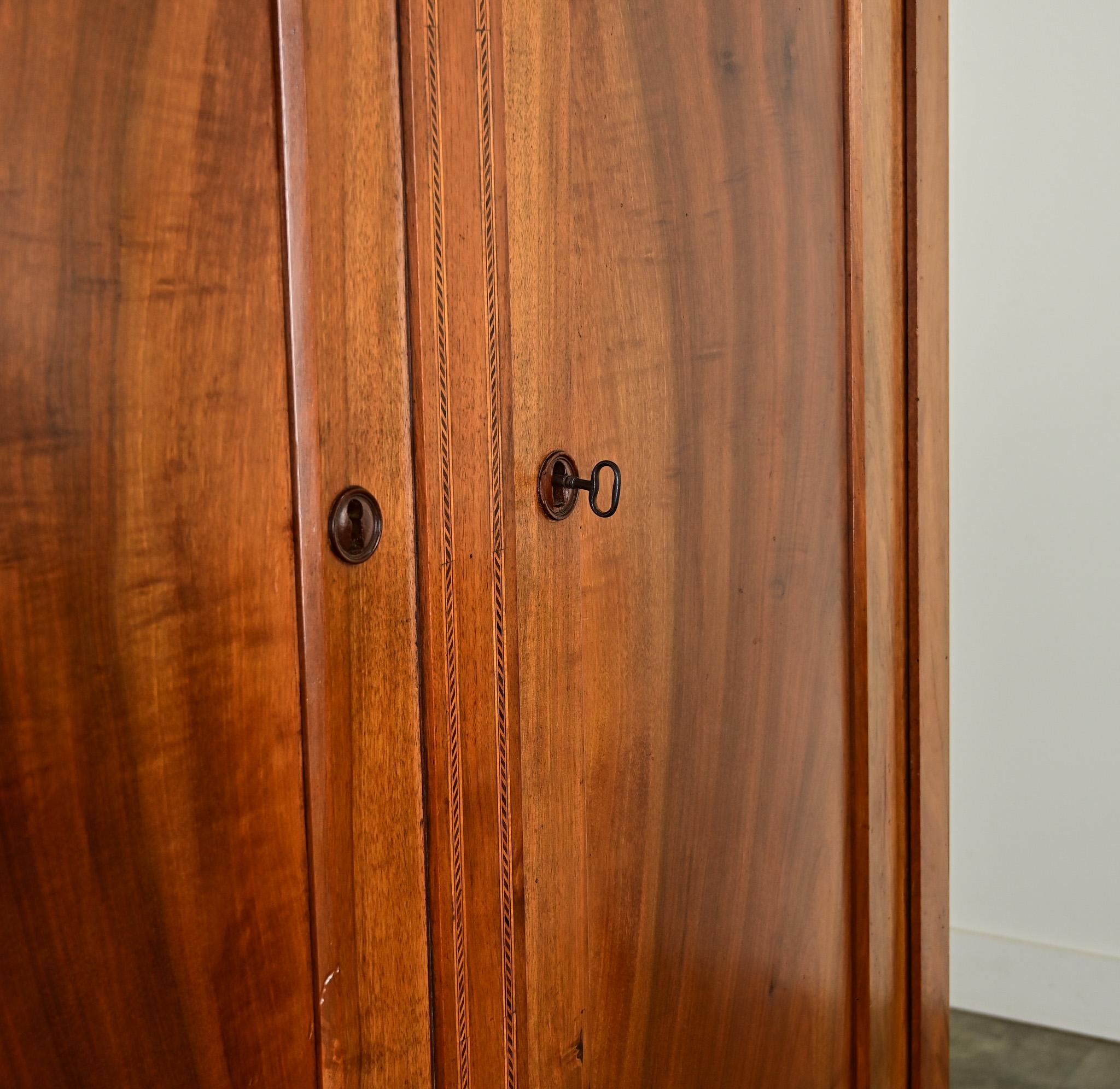 Walnut French 19th Century Louis Philippe Armoire
