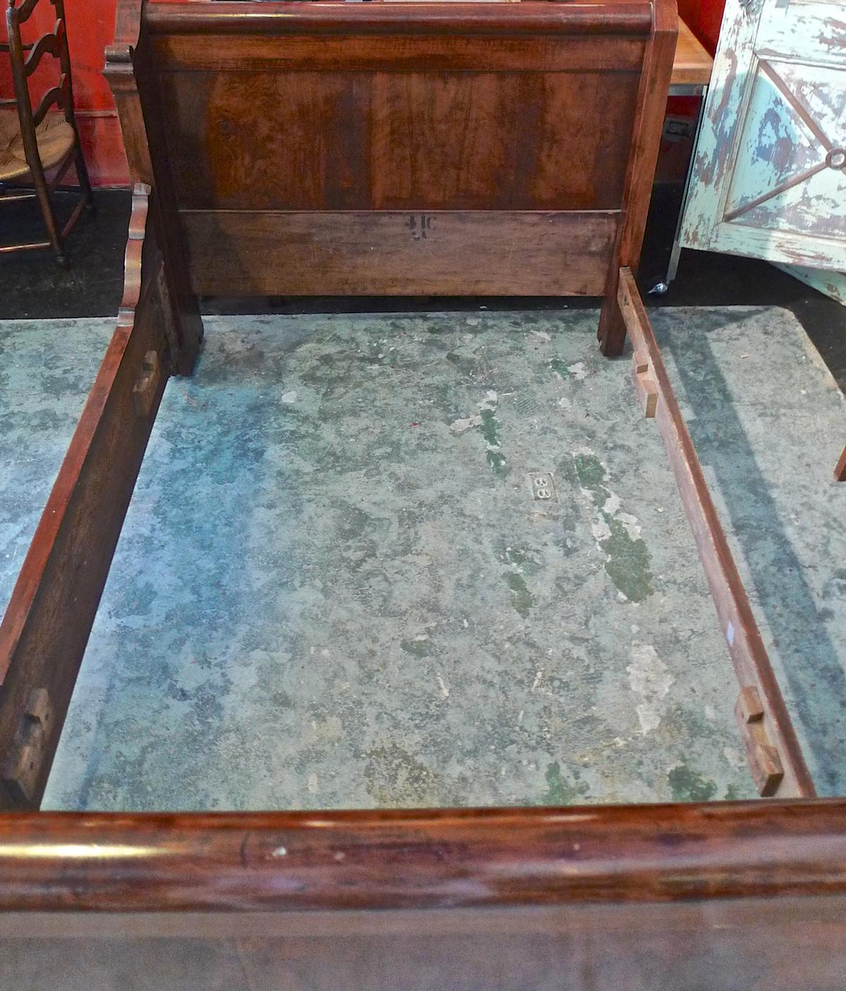 French 19th Century Louis Philippe Burled Walnut Sleigh-Bed 12