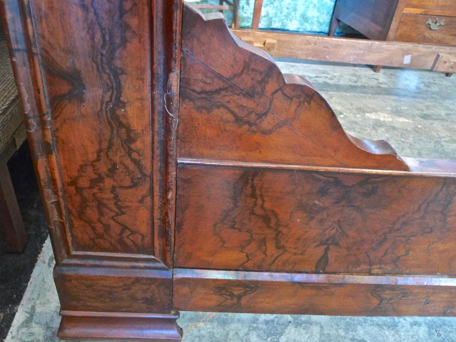 French 19th Century Louis Philippe Burled Walnut Sleigh-Bed In Distressed Condition In Santa Monica, CA
