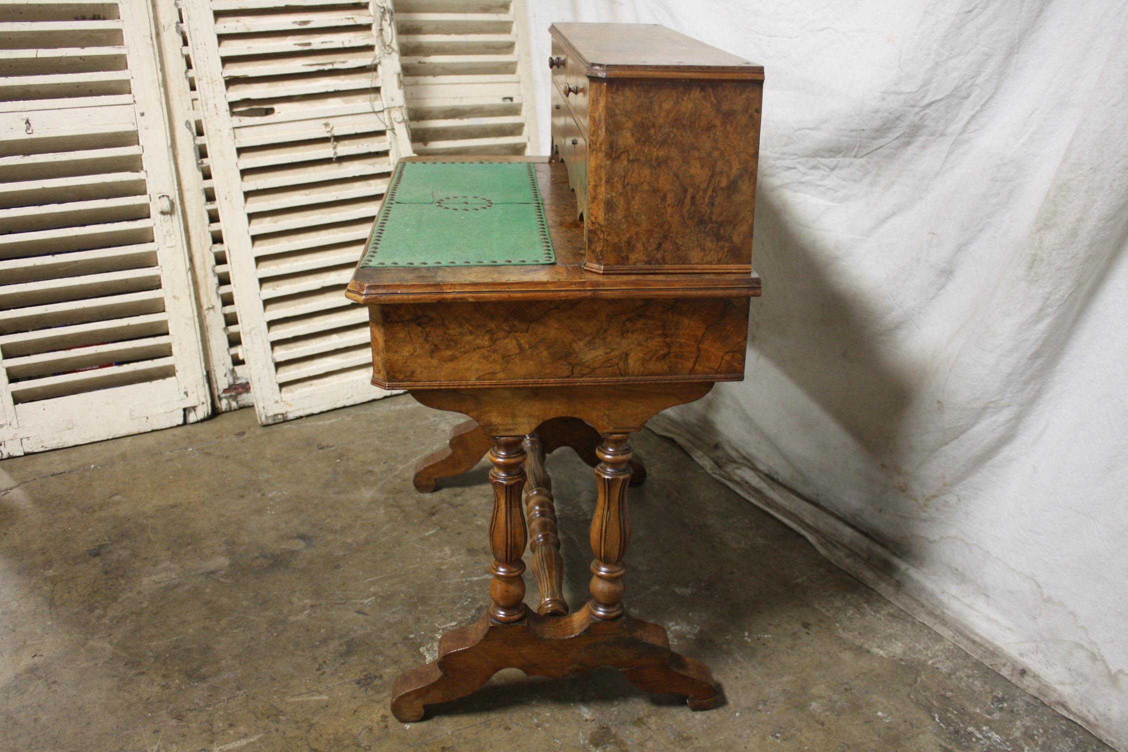 Walnut French 19th Century Louis-Philippe Desk 