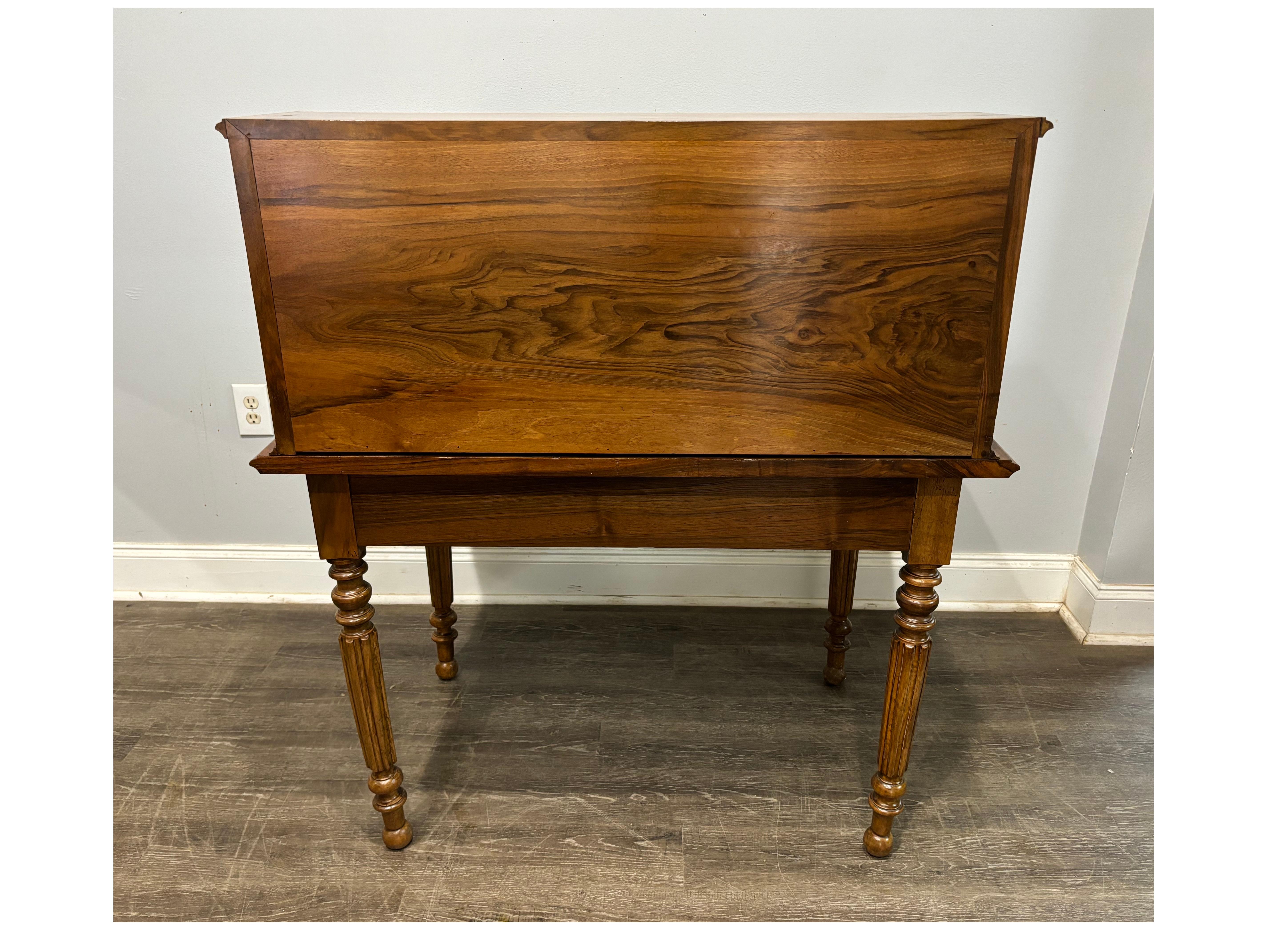 French 19th Century Louis-Philippe Desk For Sale 5