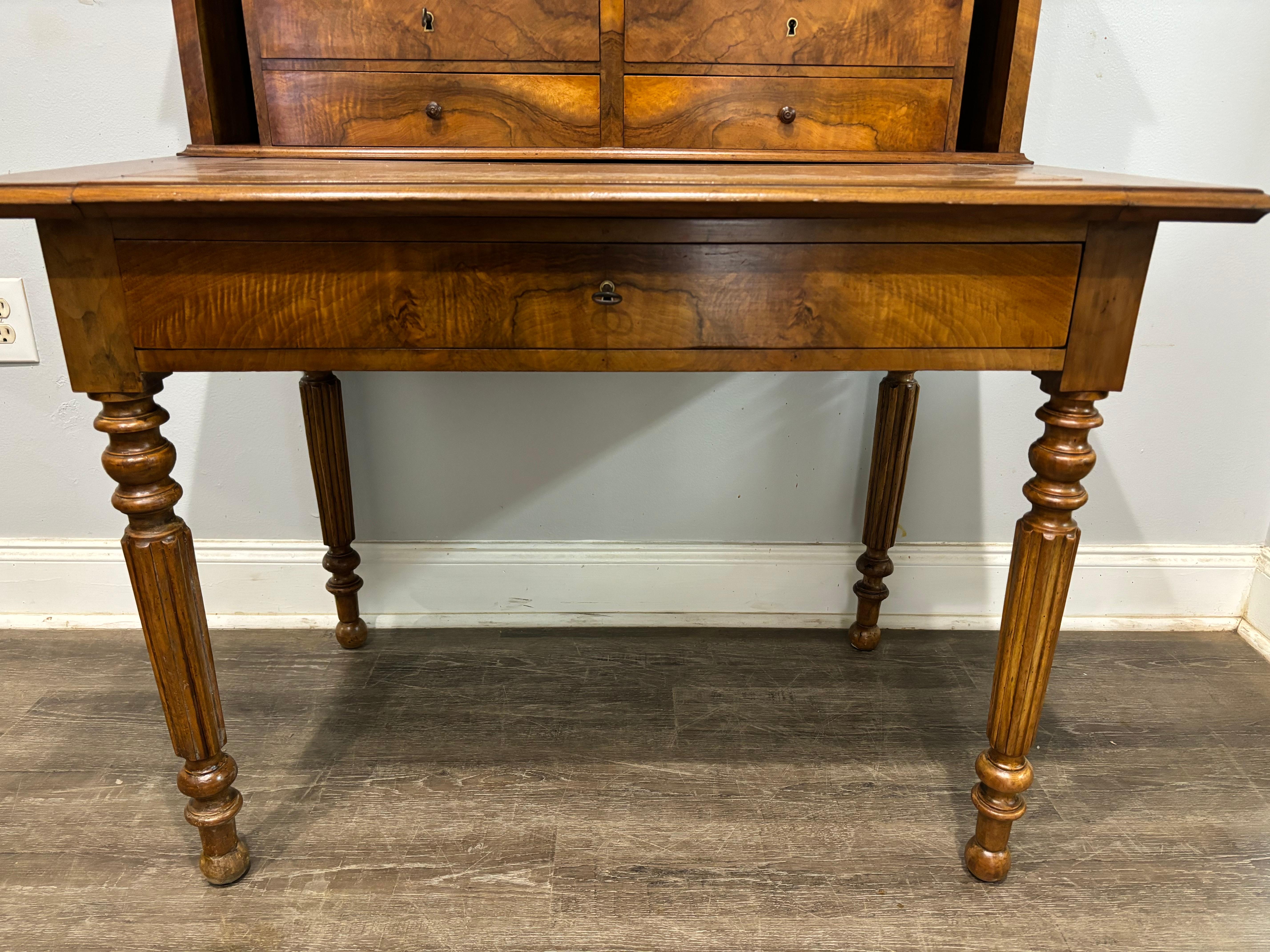 French 19th Century Louis-Philippe Desk In Good Condition For Sale In Stockbridge, GA