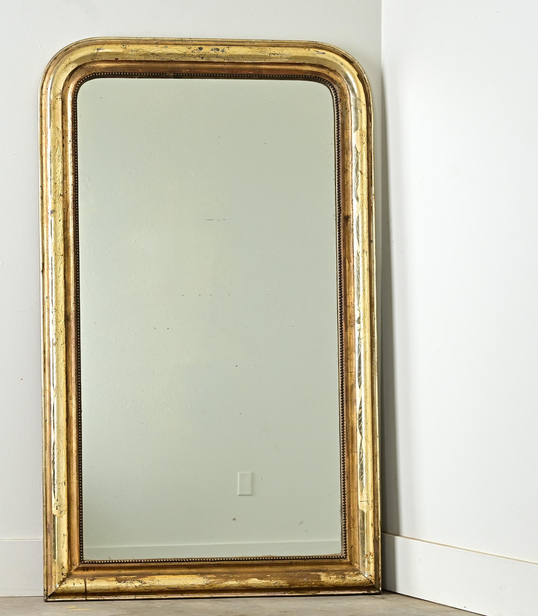 Hand-Carved French 19th Century Louis Philippe Gilt Mirror
