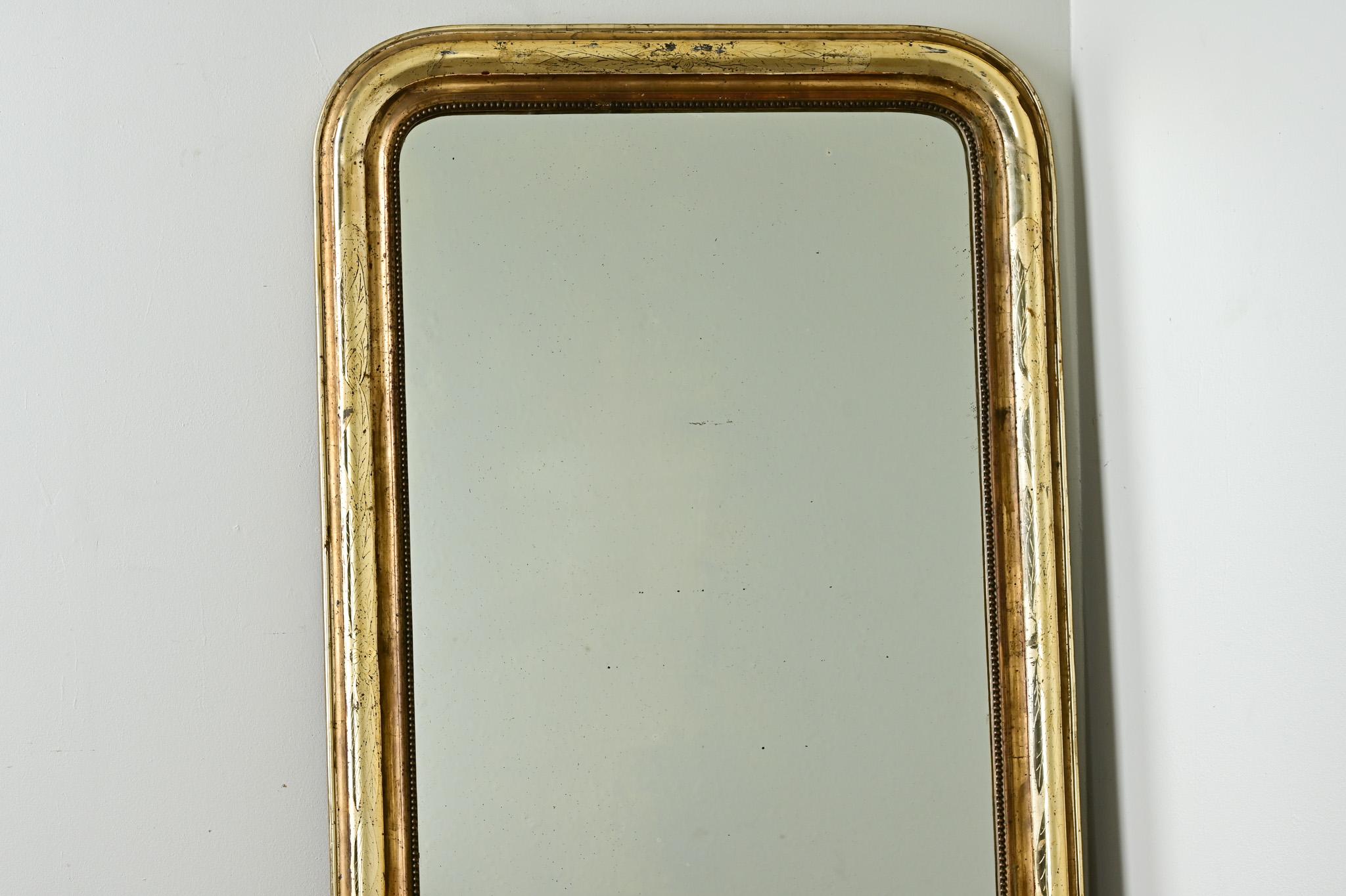 French 19th Century Louis Philippe Gilt Mirror In Good Condition In Baton Rouge, LA
