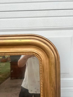 Miroir français du XIXe siècle, époque Louis-Philippe, en bois doré