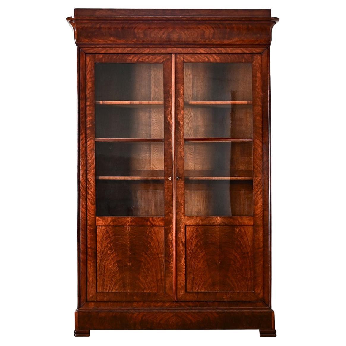 Französische Louis Philippe Mahagoni-Bibliotheke aus dem 19. im Angebot