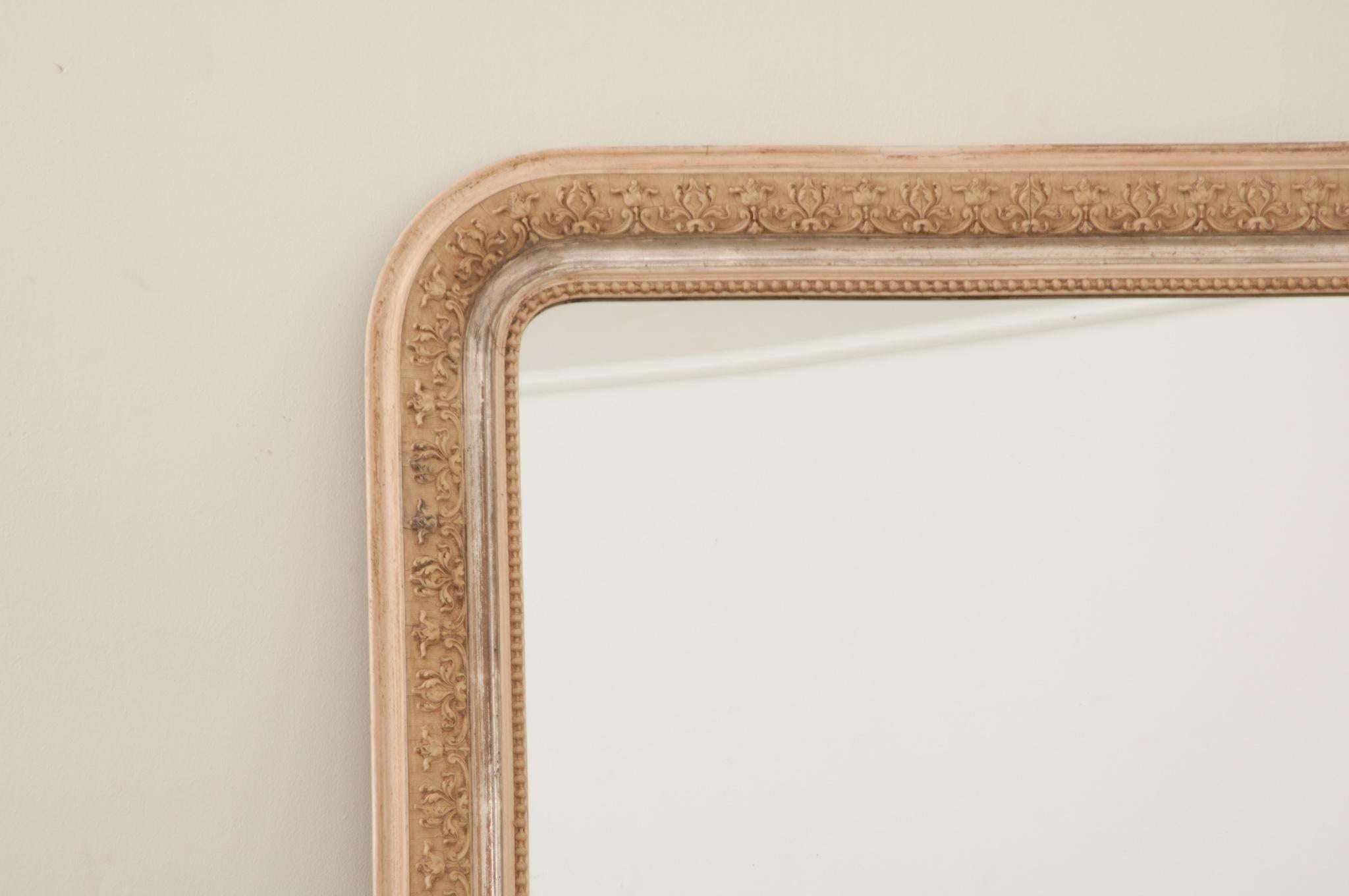 French 19th Century Louis Philippe Mantle Mirror In Good Condition In Baton Rouge, LA