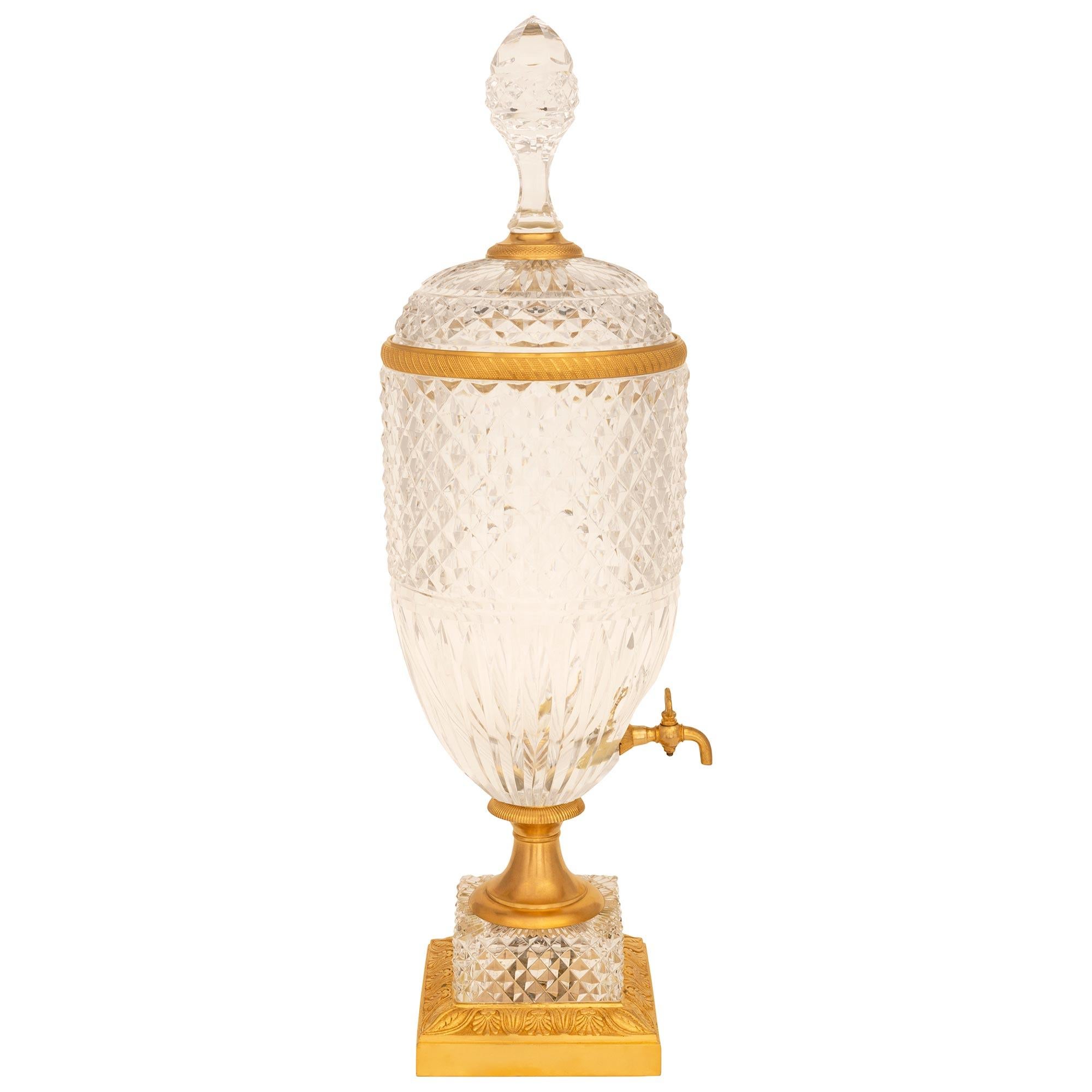 Französisch 19. Jahrhundert Louis Philippe Periode Baccarat Kristall und Ormolu-Brunnen im Angebot 1