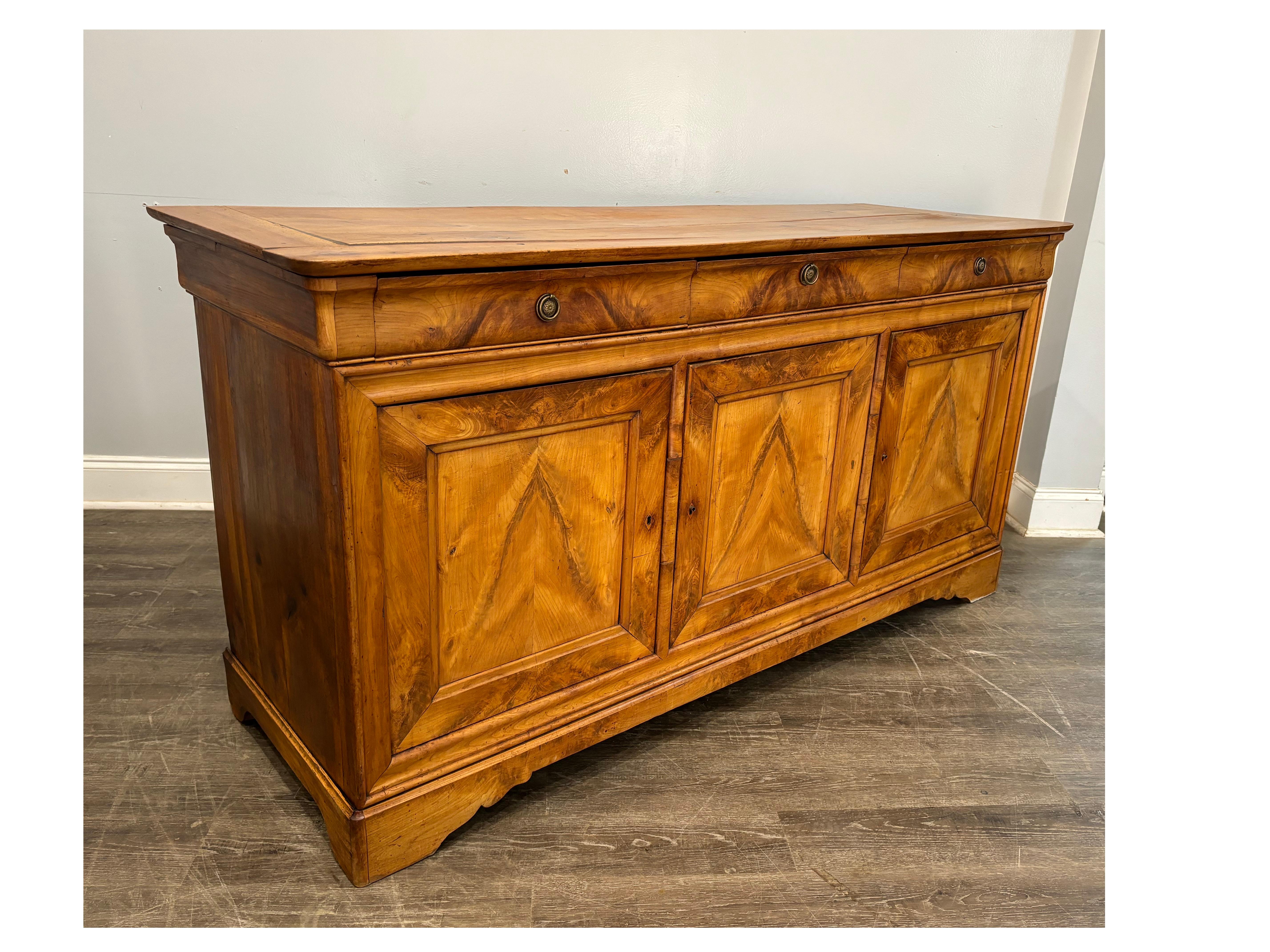 French 19th Century Louis-Philippe Sideboard For Sale 8