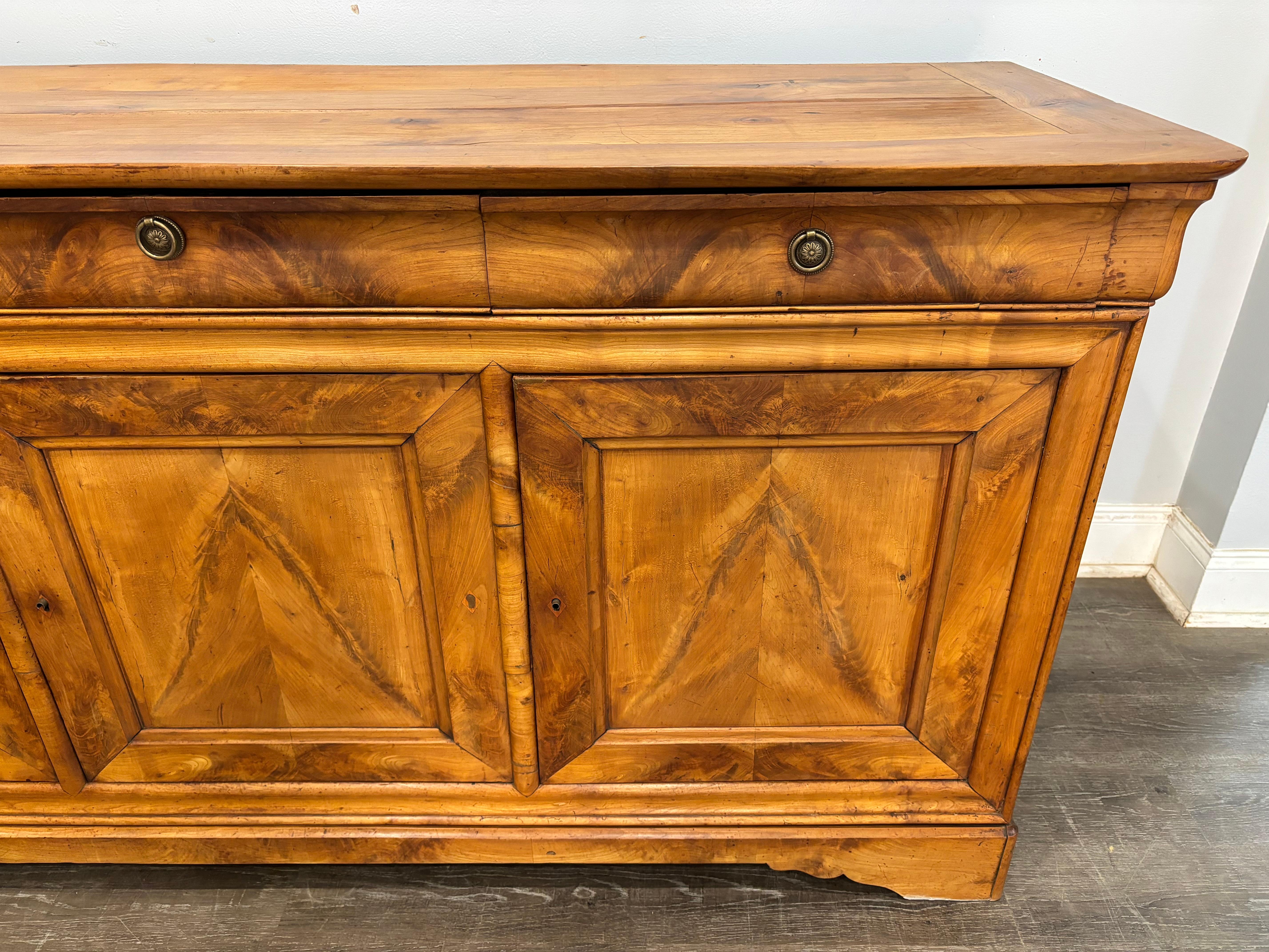 French 19th Century Louis-Philippe Sideboard In Good Condition For Sale In Stockbridge, GA