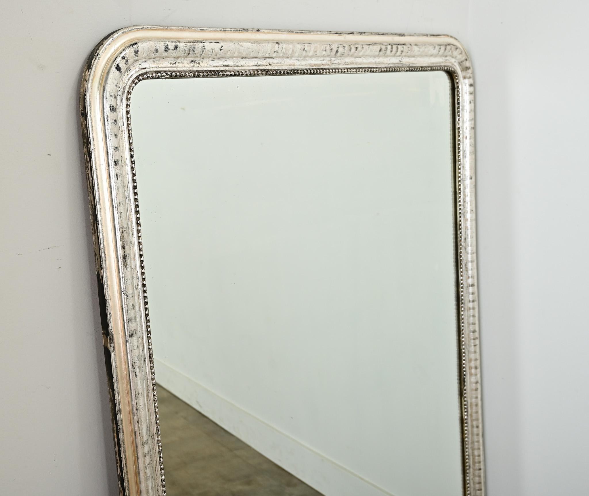 XIXe siècle Miroir Louis Philippe français du 19ème siècle en argent doré en vente