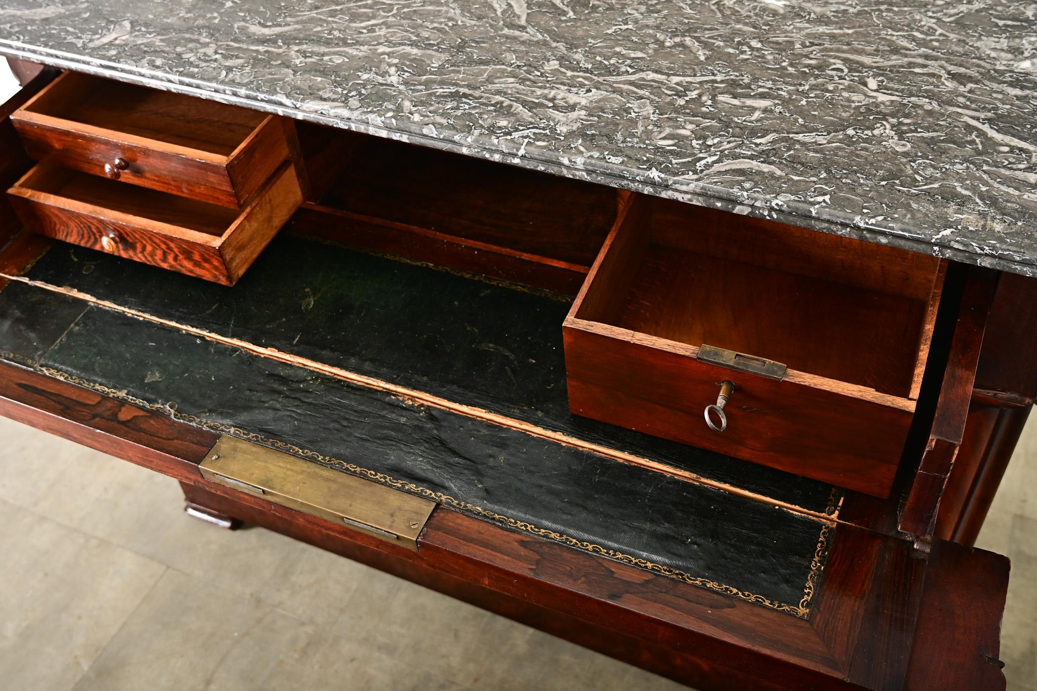 French 19th Century Louis Philippe Style Commode with Secretary in vendita 1