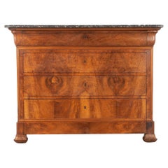 Commode française du 19ème siècle de style Louis Philippe en noyer