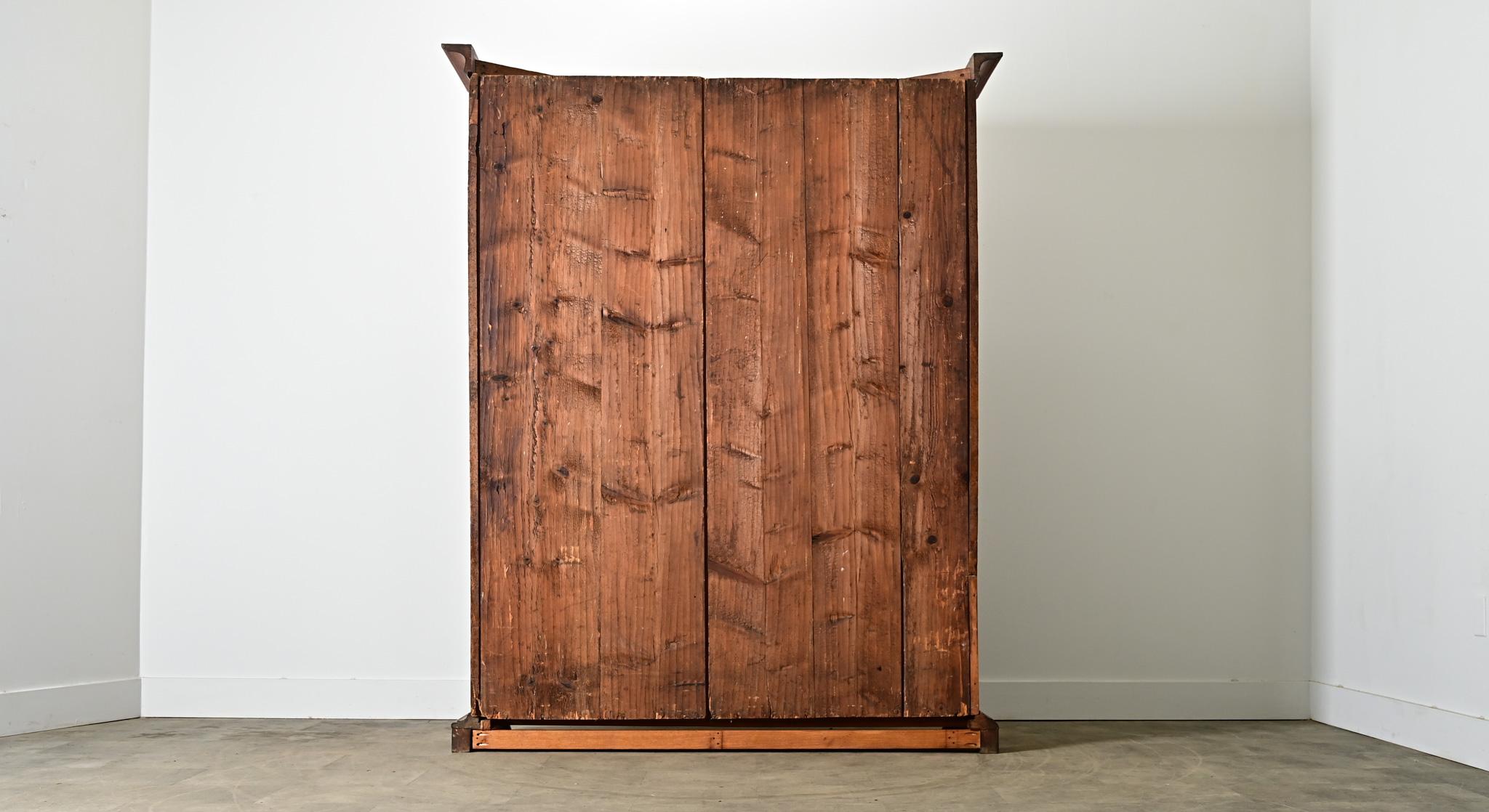 Französisch 19. Jahrhundert Louis Philippe Nussbaum Kleiderschrank im Angebot 5
