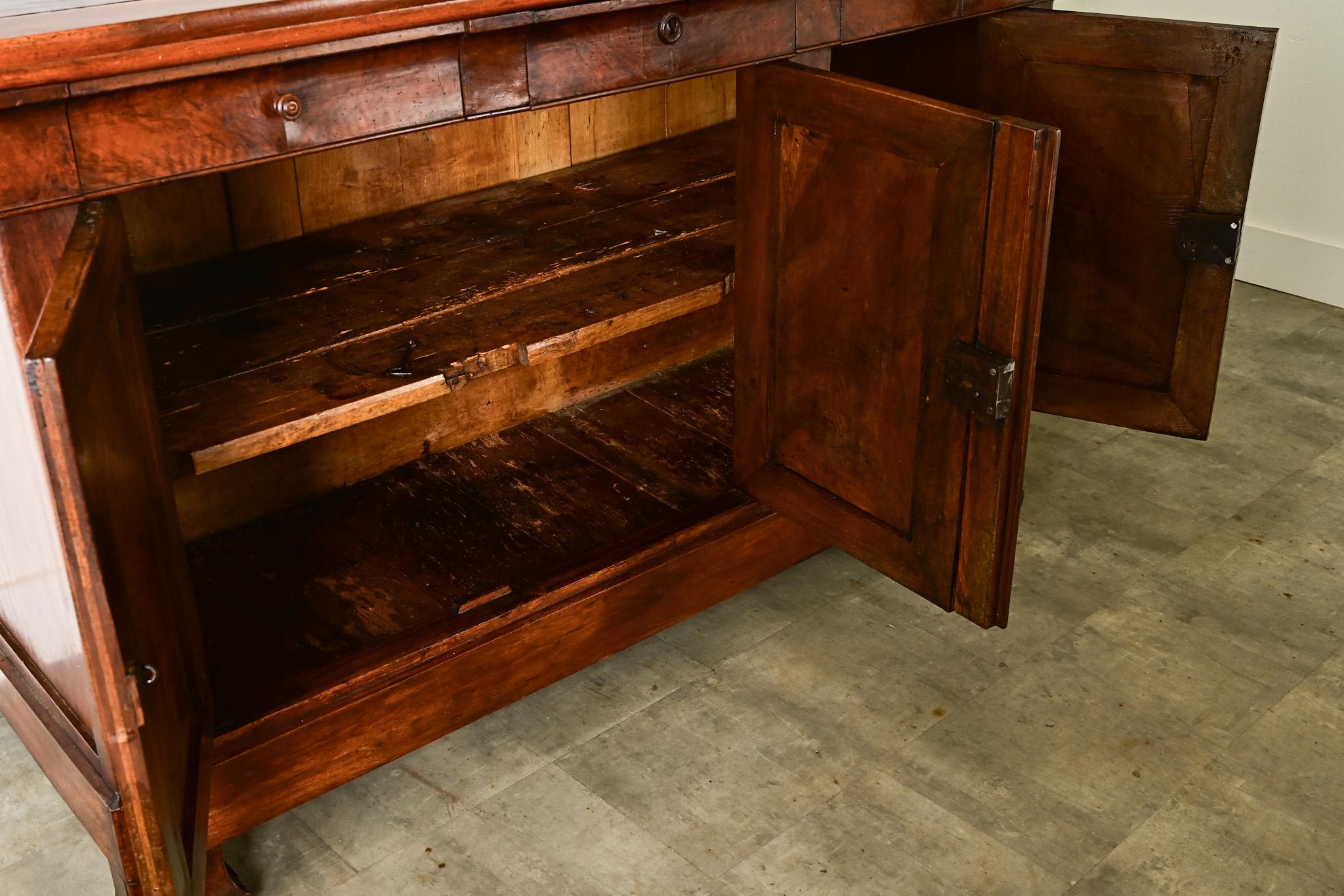 Enfilade en noyer Louis Philippe du 19ème siècle 4