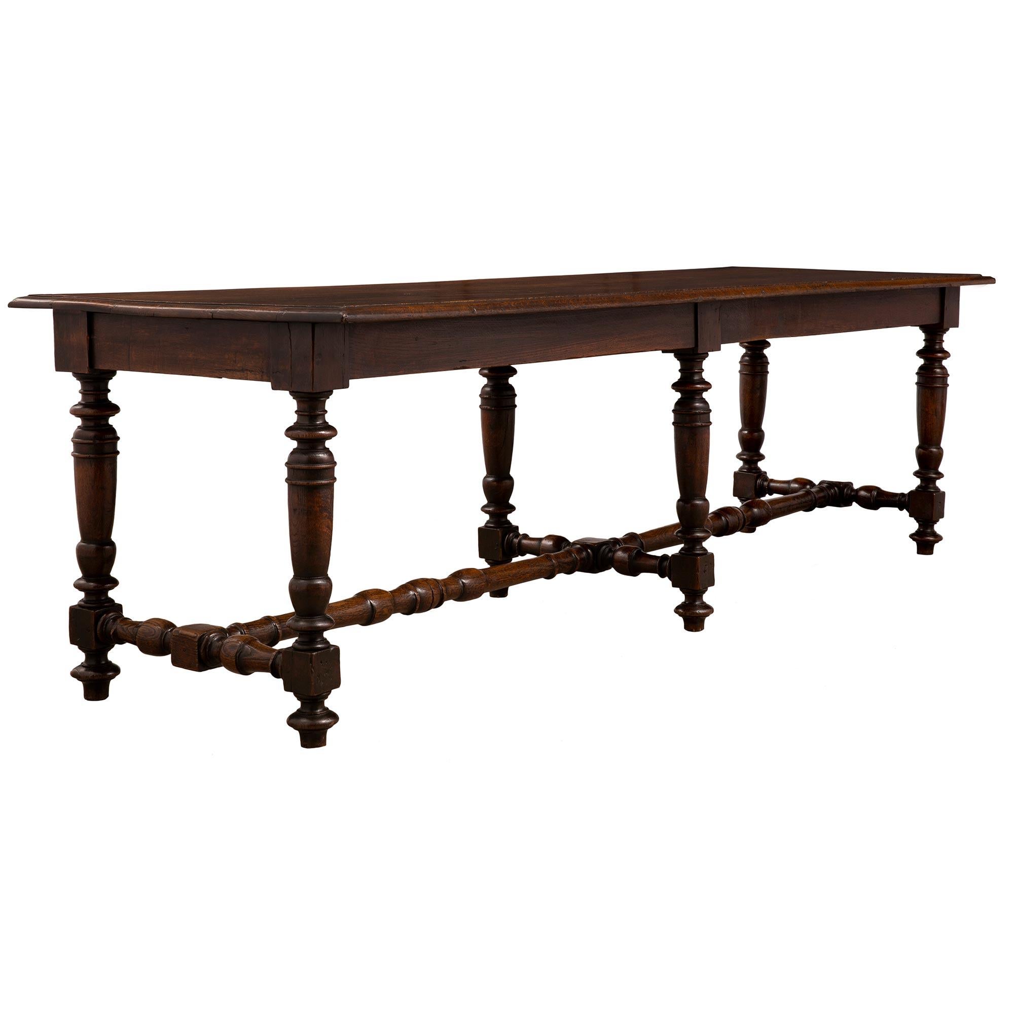 French 19th Century Louis XIII Style Oak Dining or Center Table For Sale 1