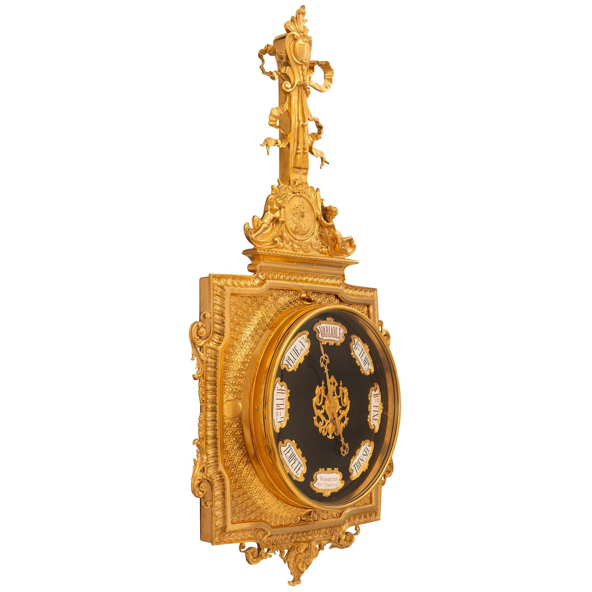 Français Baromètre français du 19ème siècle de style Louis XIV en bronze doré et patiné en vente