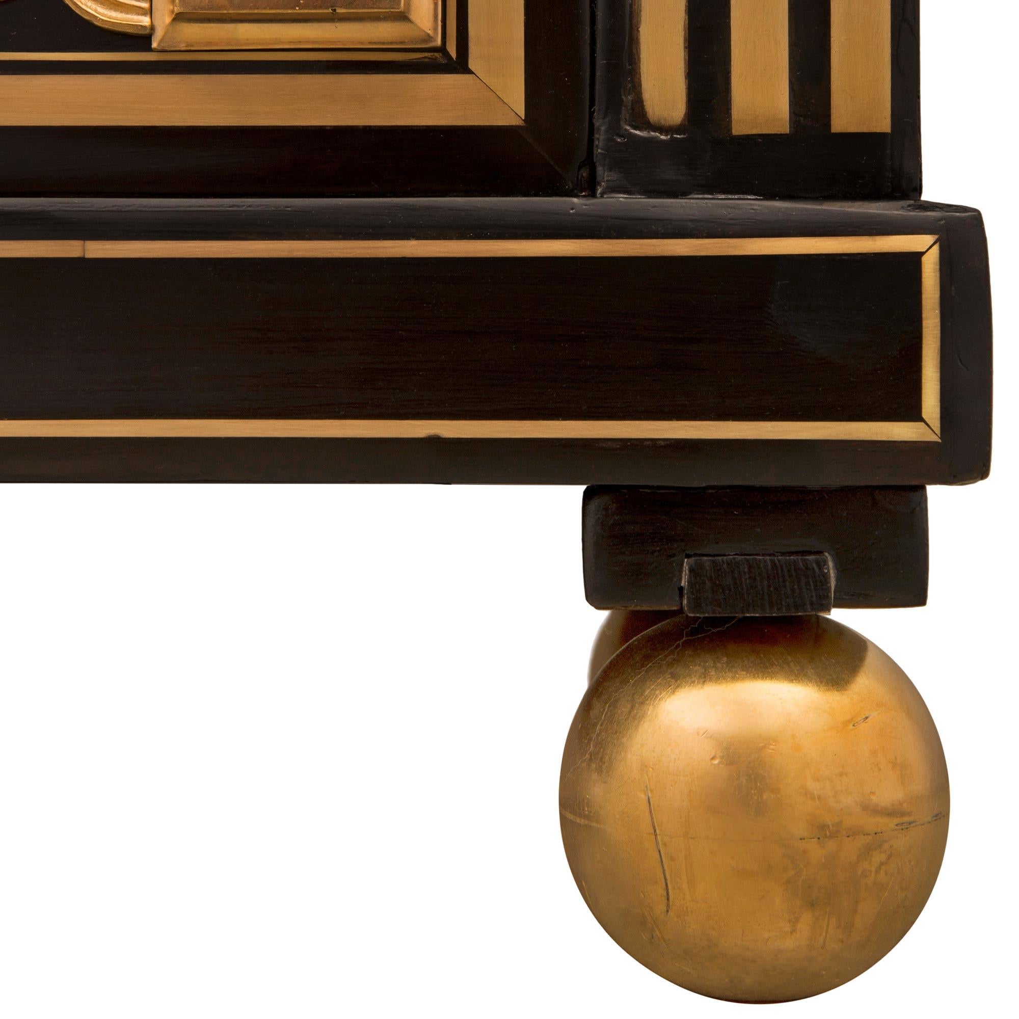 Vitrina francesa del siglo XIX, estilo Luis XIV, de André Charles Boulle en venta 4